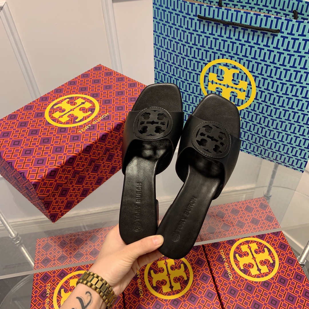 ⬆️23674-Tory Burch-535 gallery