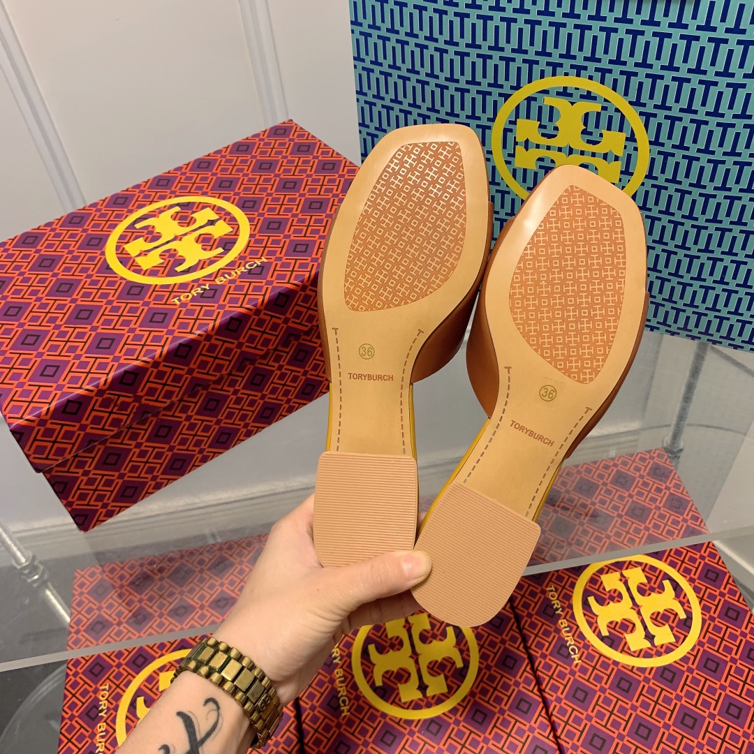 ⬆️23674-Tory Burch-535 gallery