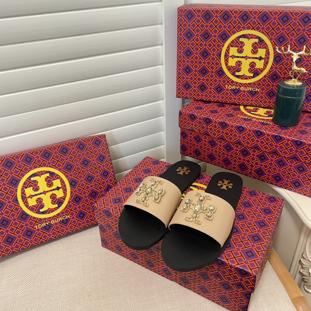 ⬆️23676-Tory Burch-510 gallery