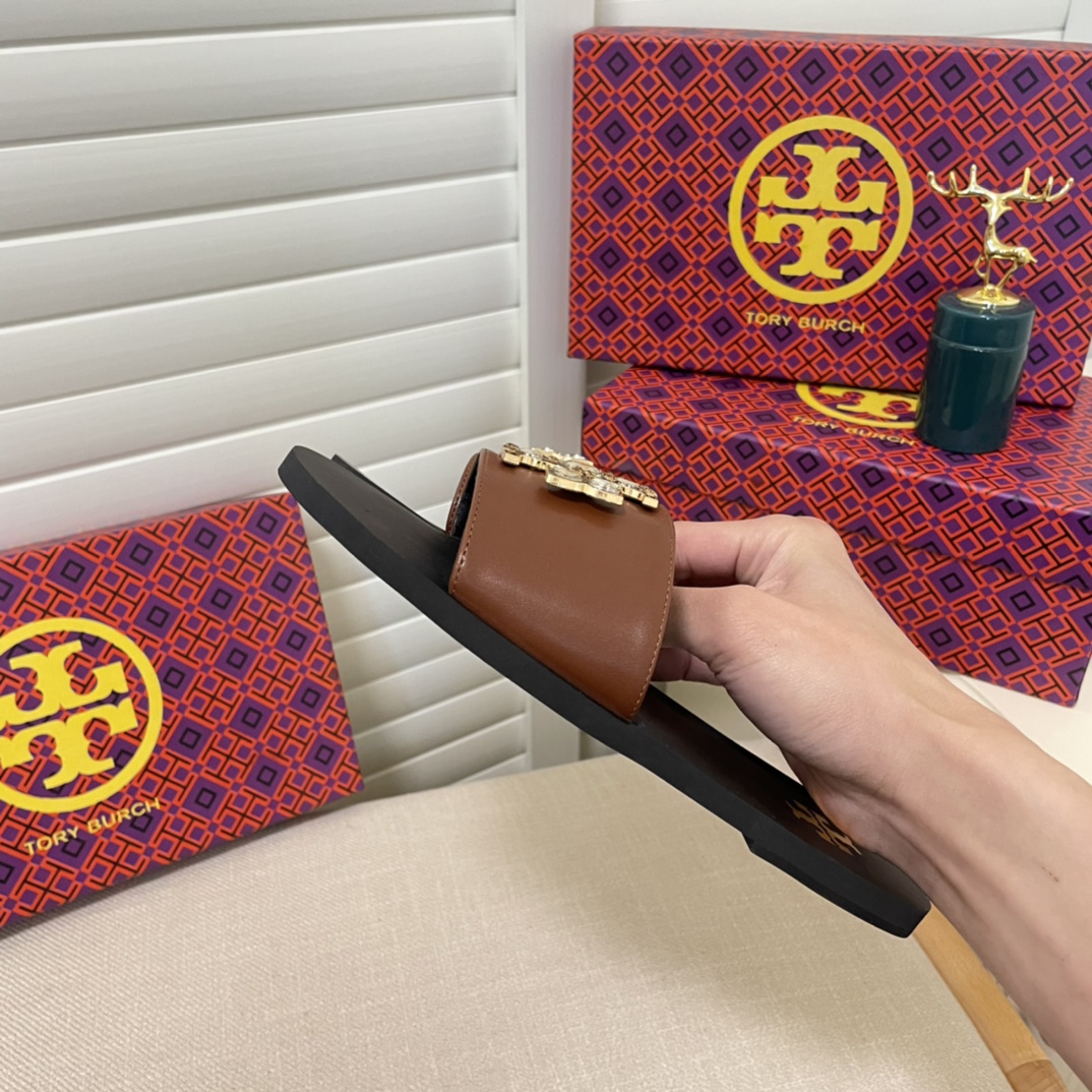 ⬆️23676-Tory Burch-510 gallery