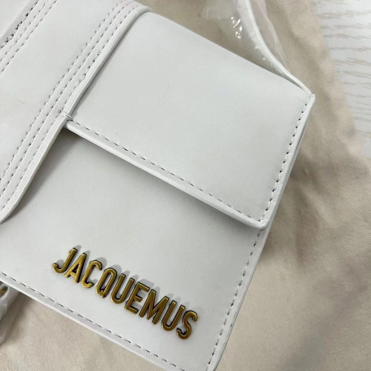 ⬆️23686-Jacquemus-395 gallery