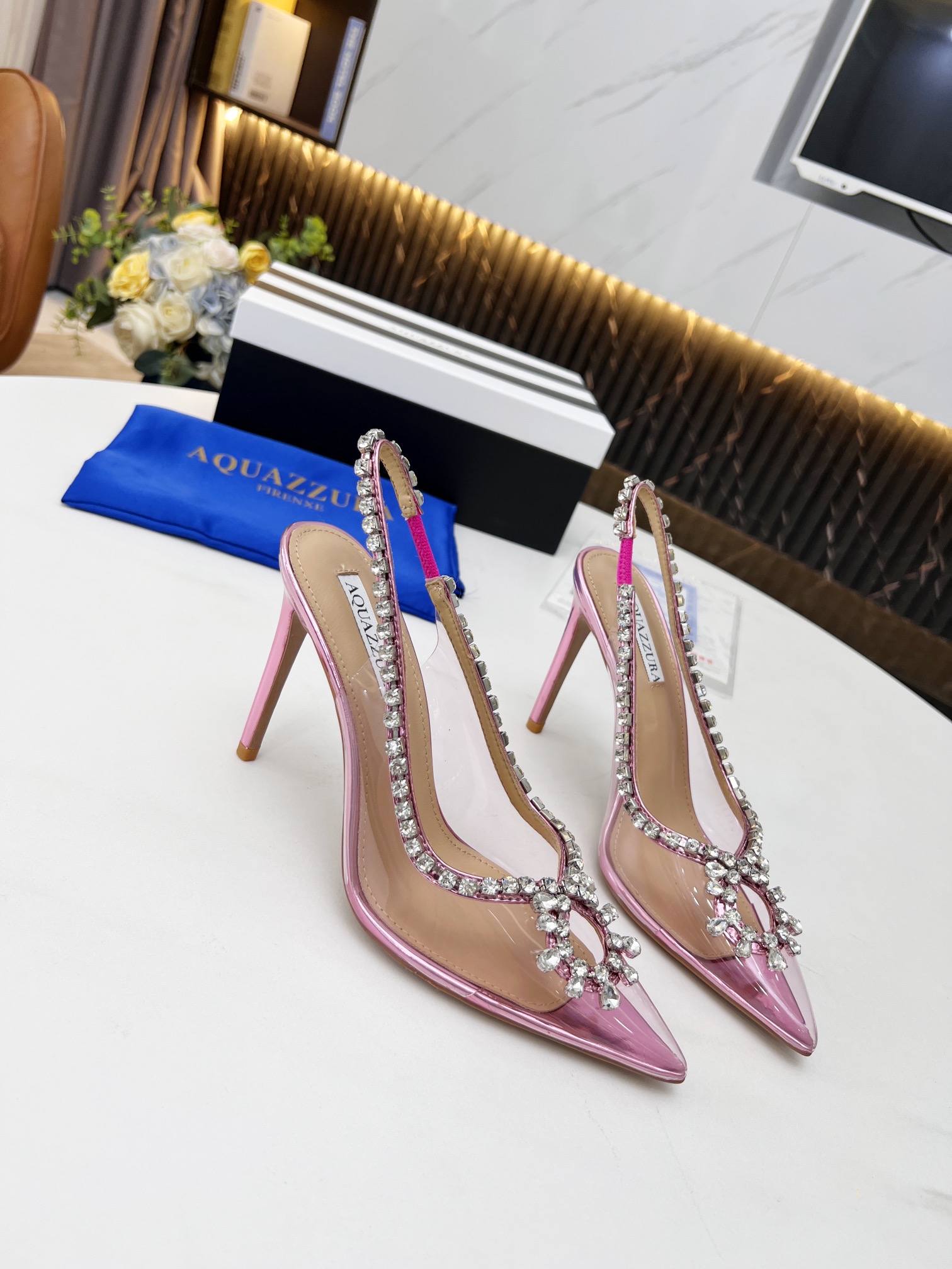 ⬆️23687-AQUAZZURA-799 gallery