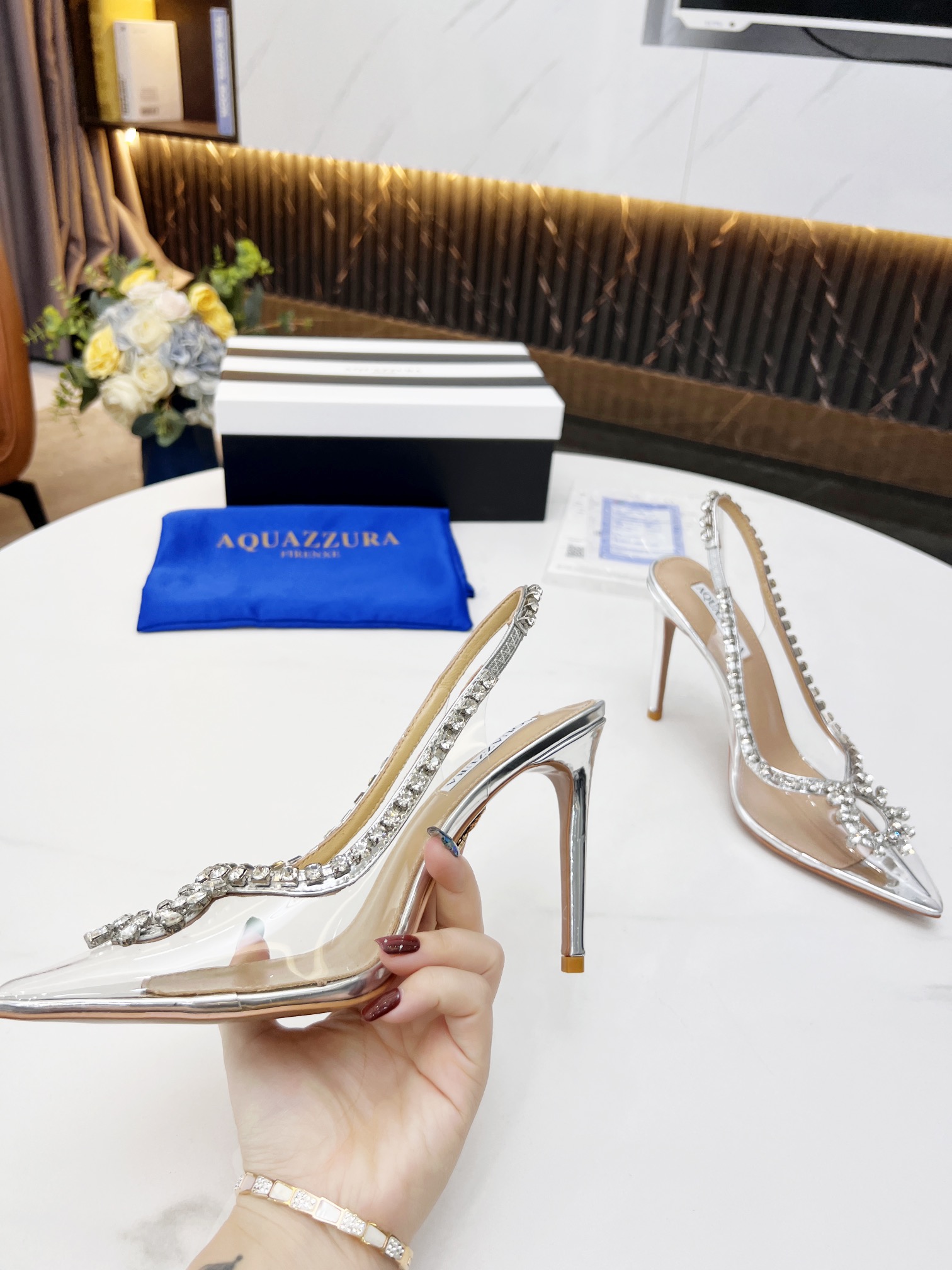 ⬆️23687-AQUAZZURA-799 gallery