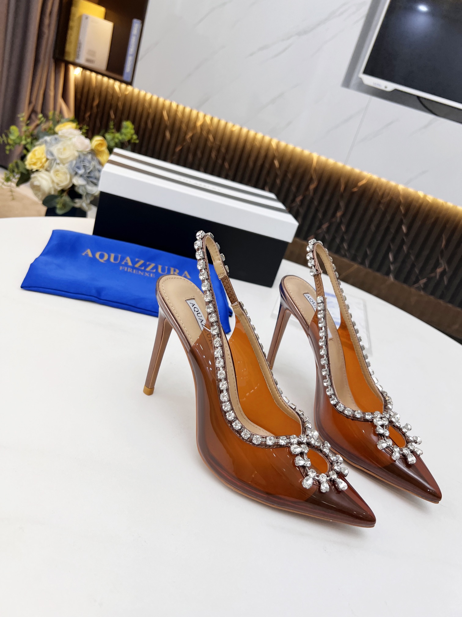 ⬆️23687-AQUAZZURA-799 gallery