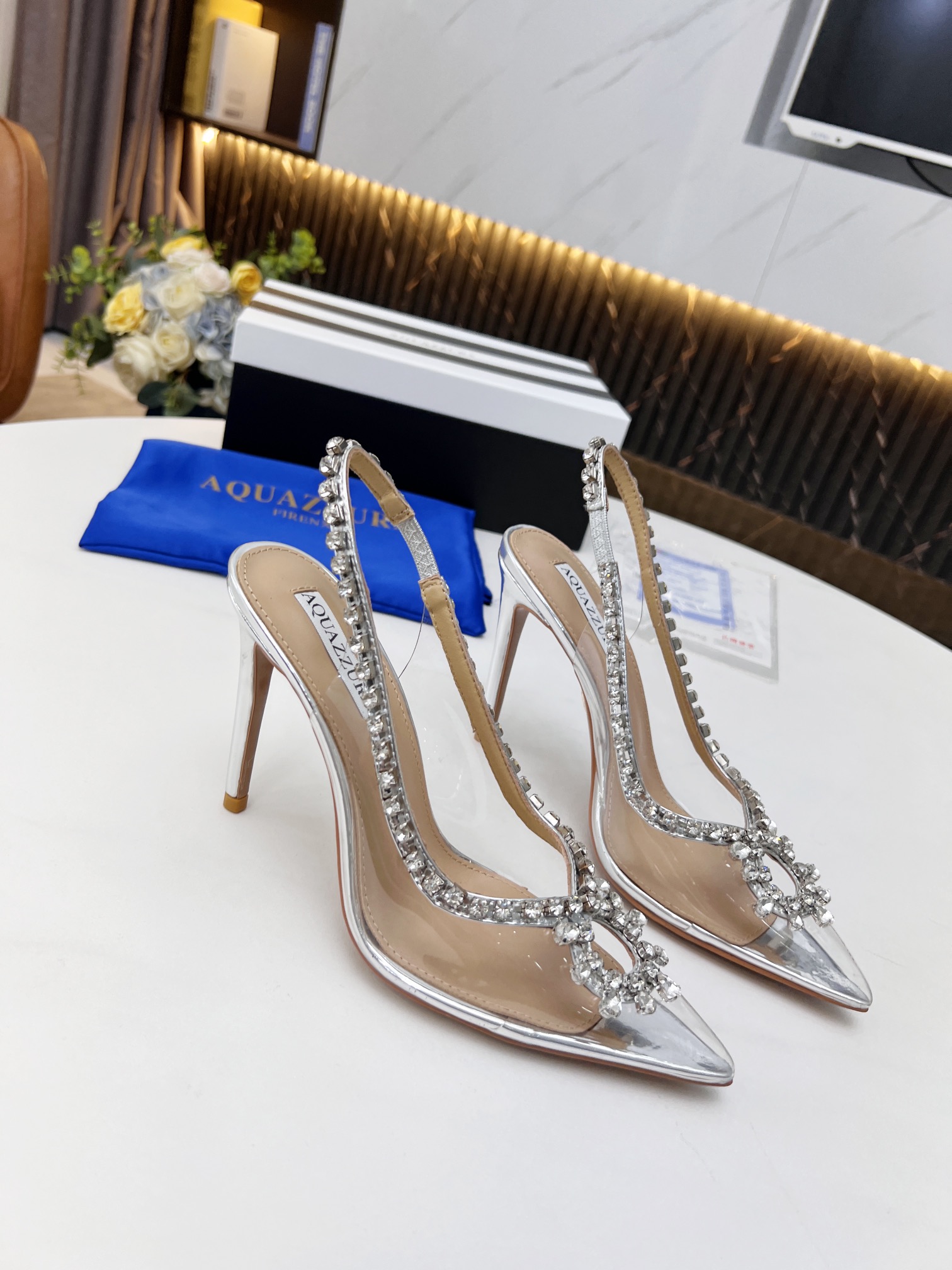 ⬆️23687-AQUAZZURA-799 gallery