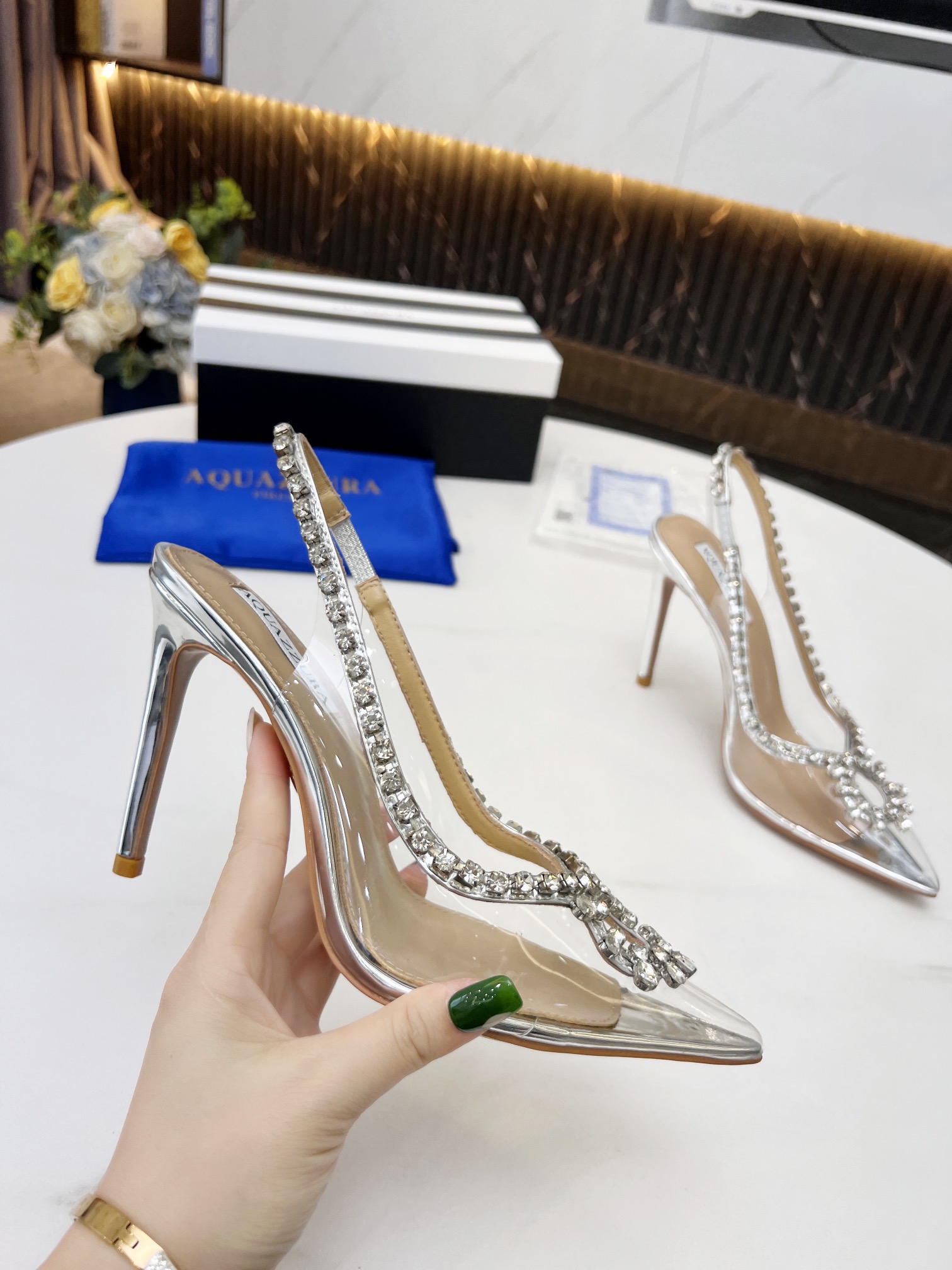 ⬆️23687-AQUAZZURA-799 gallery