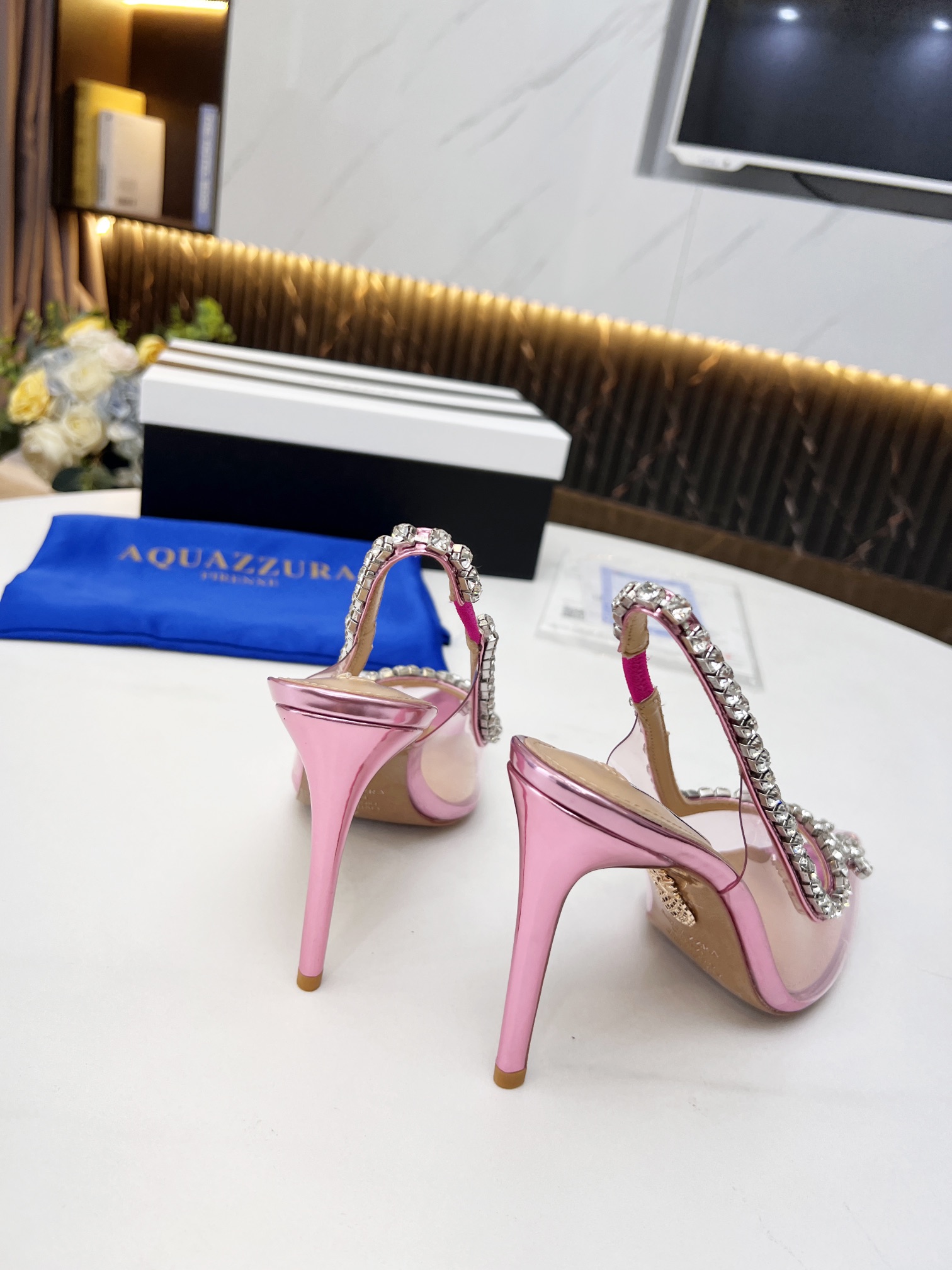 ⬆️23687-AQUAZZURA-799 gallery