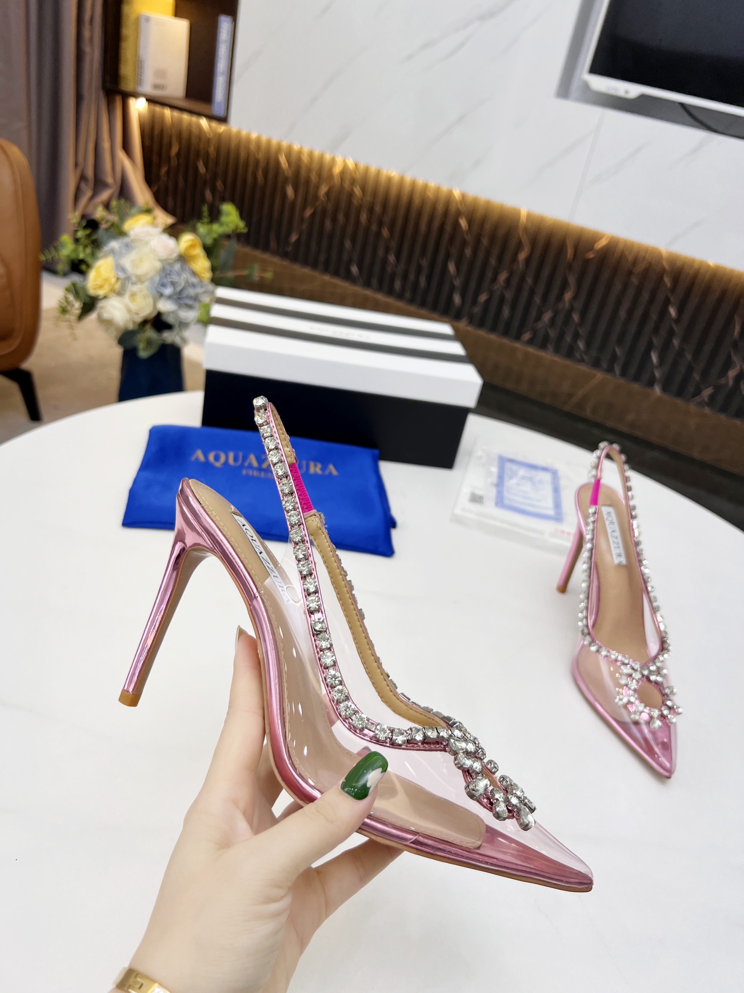 ⬆️23687-AQUAZZURA-799 gallery