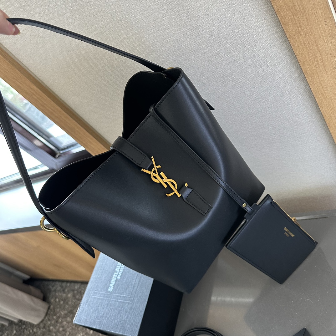 ⬆️23704-YSL-435 gallery