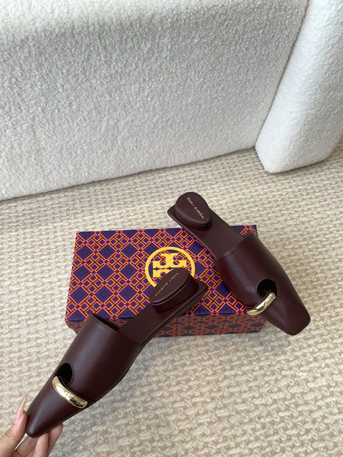 ⬆️23713-Tory Burch-888 gallery