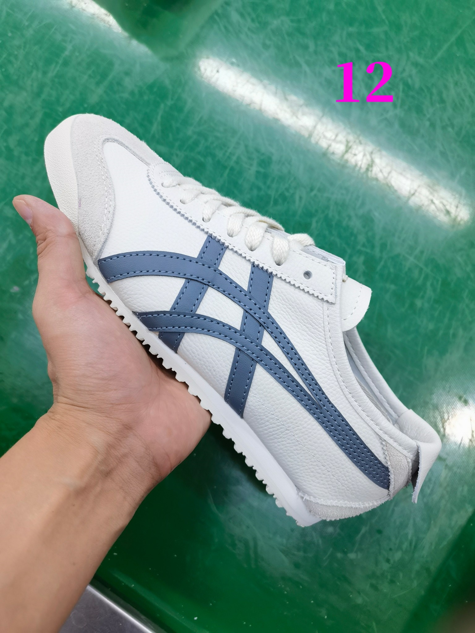 ⬆️23726-Asics-489 gallery