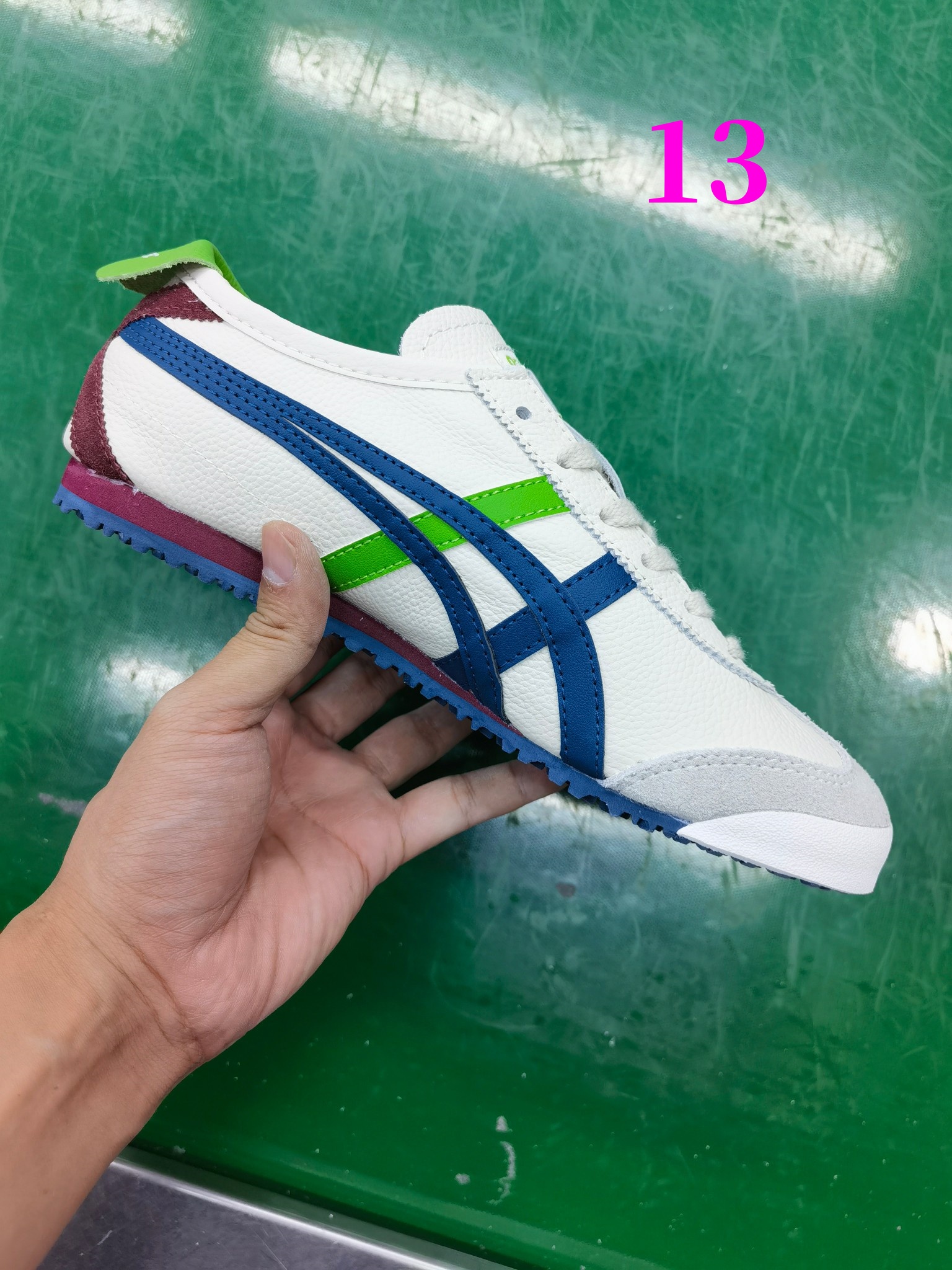 ⬆️23726-Asics-489 gallery