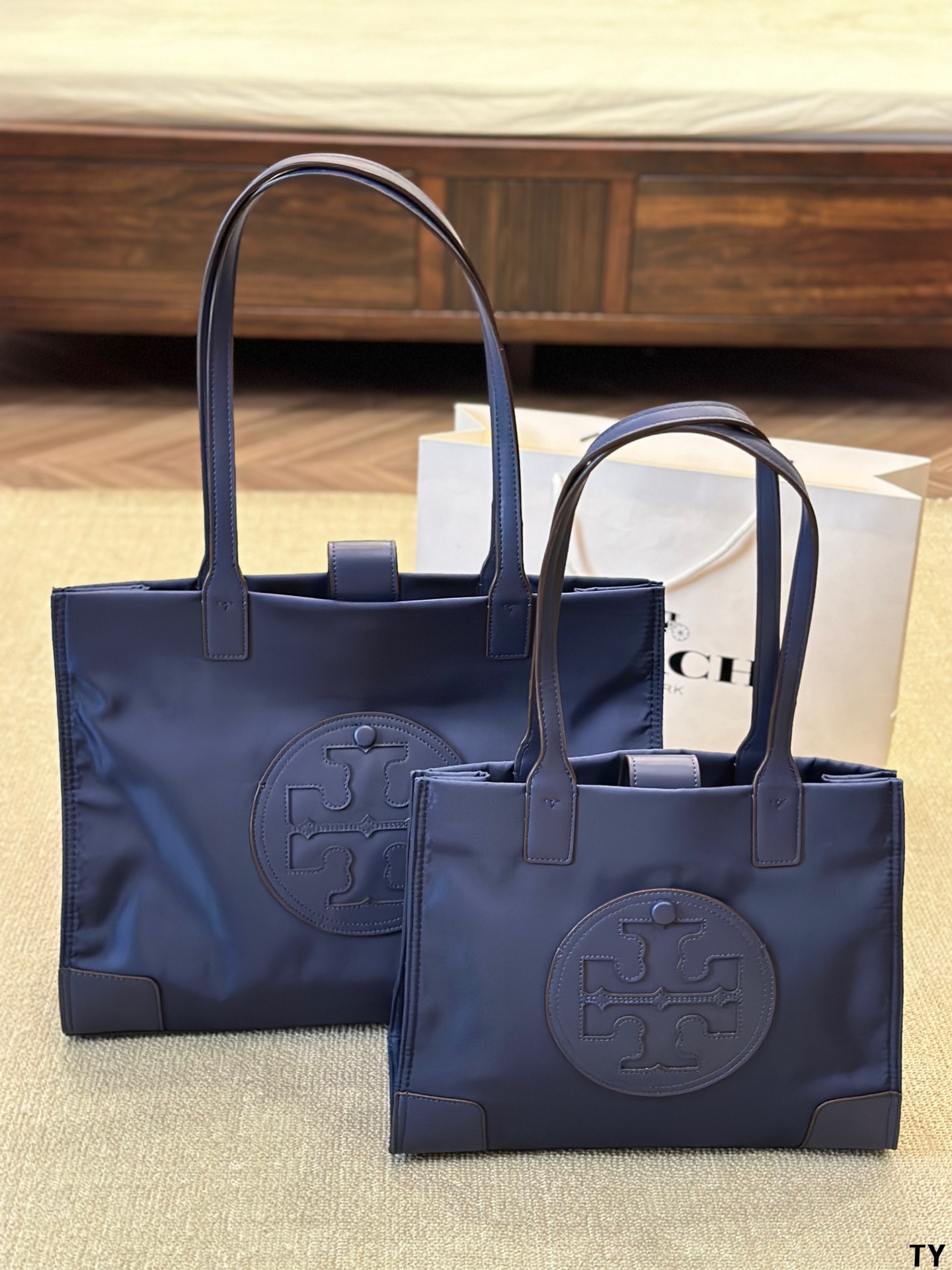 😀23731-Tory Burch-455 gallery