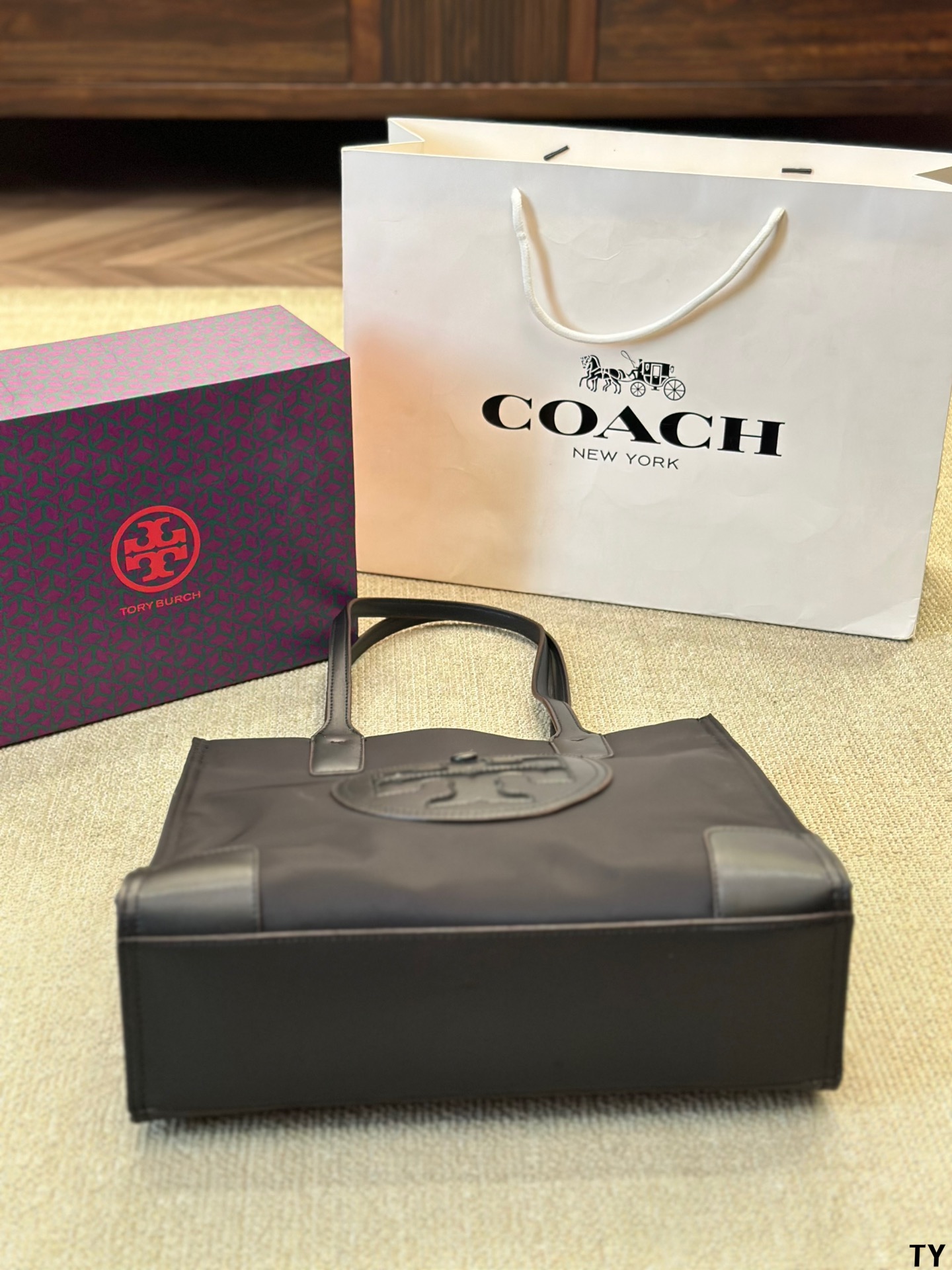 😀23731-Tory Burch-455 gallery