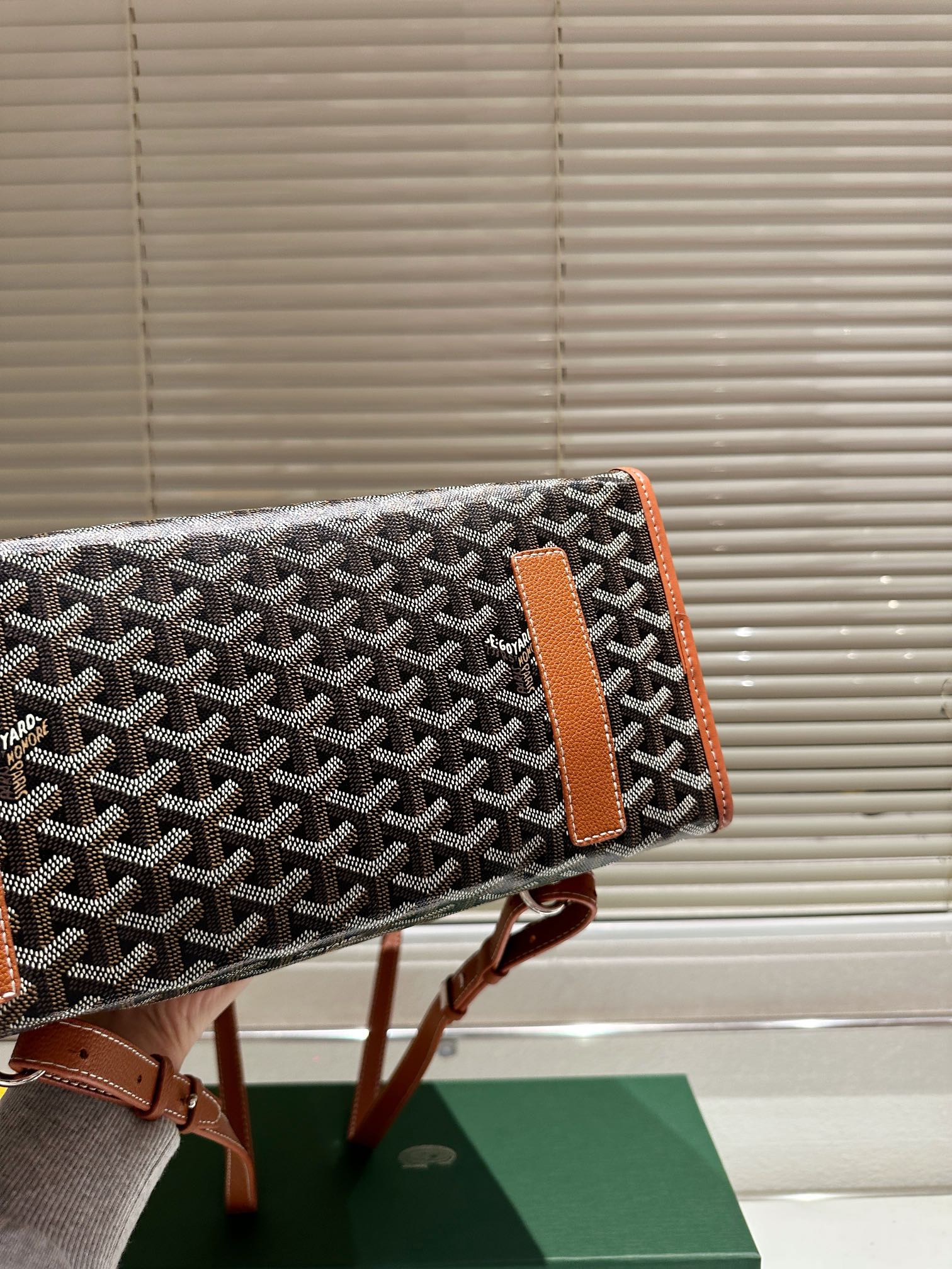 ⬆️23746- GOYARD -588 gallery