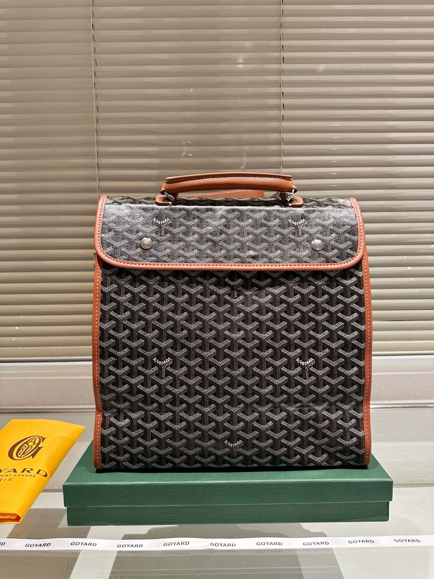 ⬆️23746- GOYARD -588 gallery