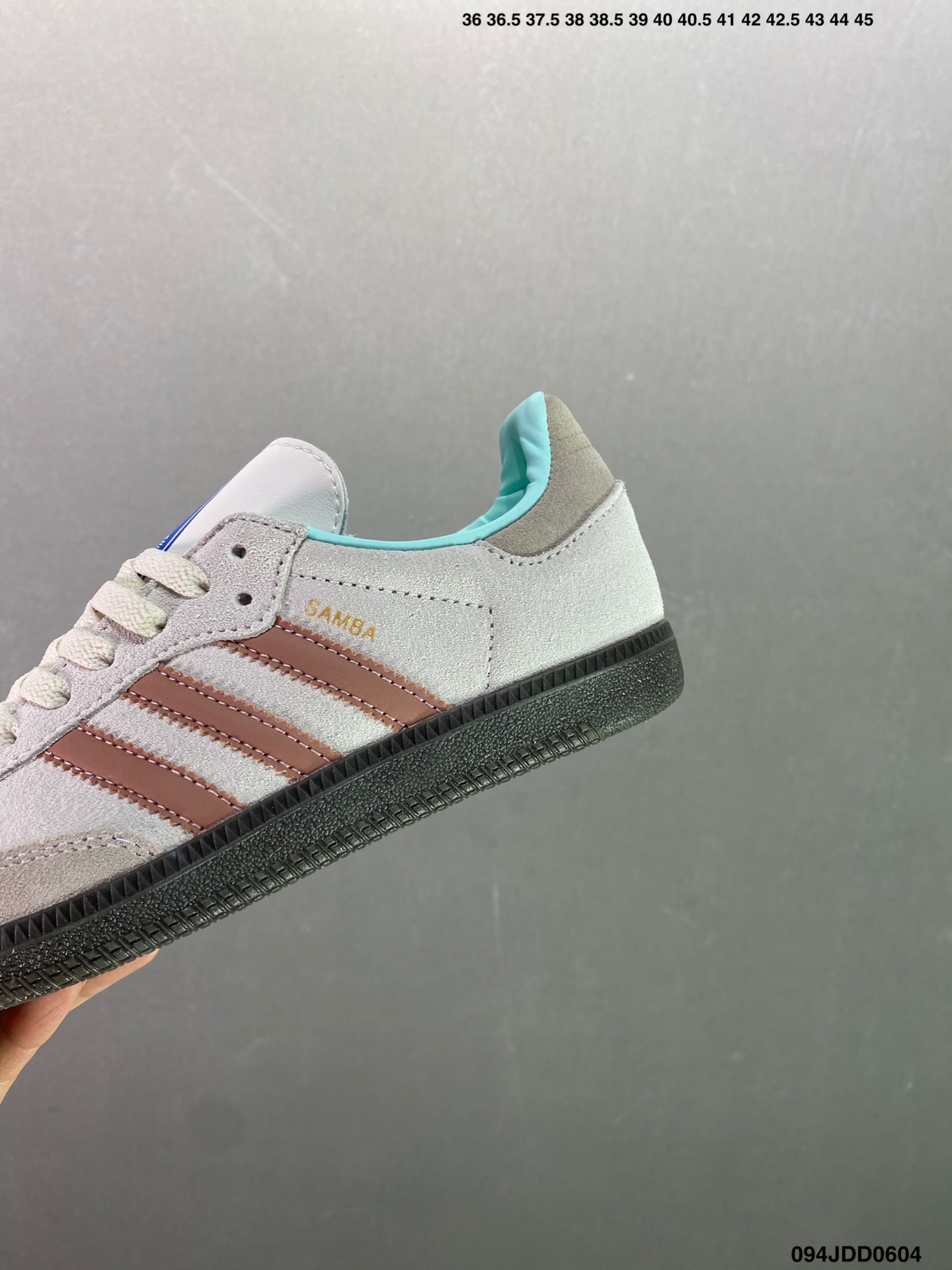 ⬆️23757-Adidas-480 gallery