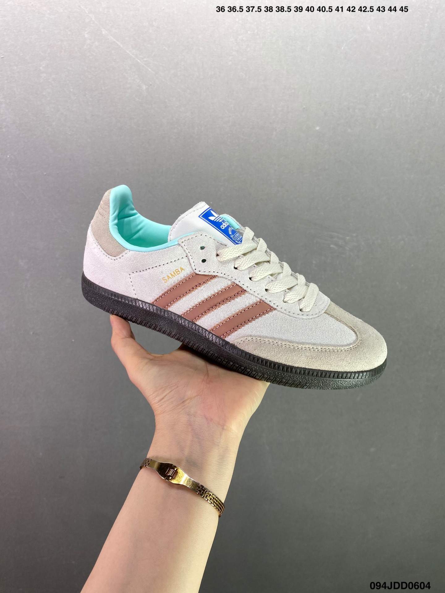 ⬆️23757-Adidas-480 gallery