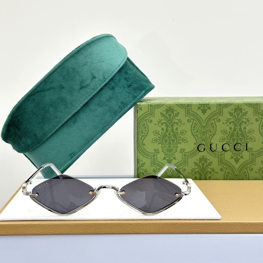 ⬆️23773-Gucci-410 gallery