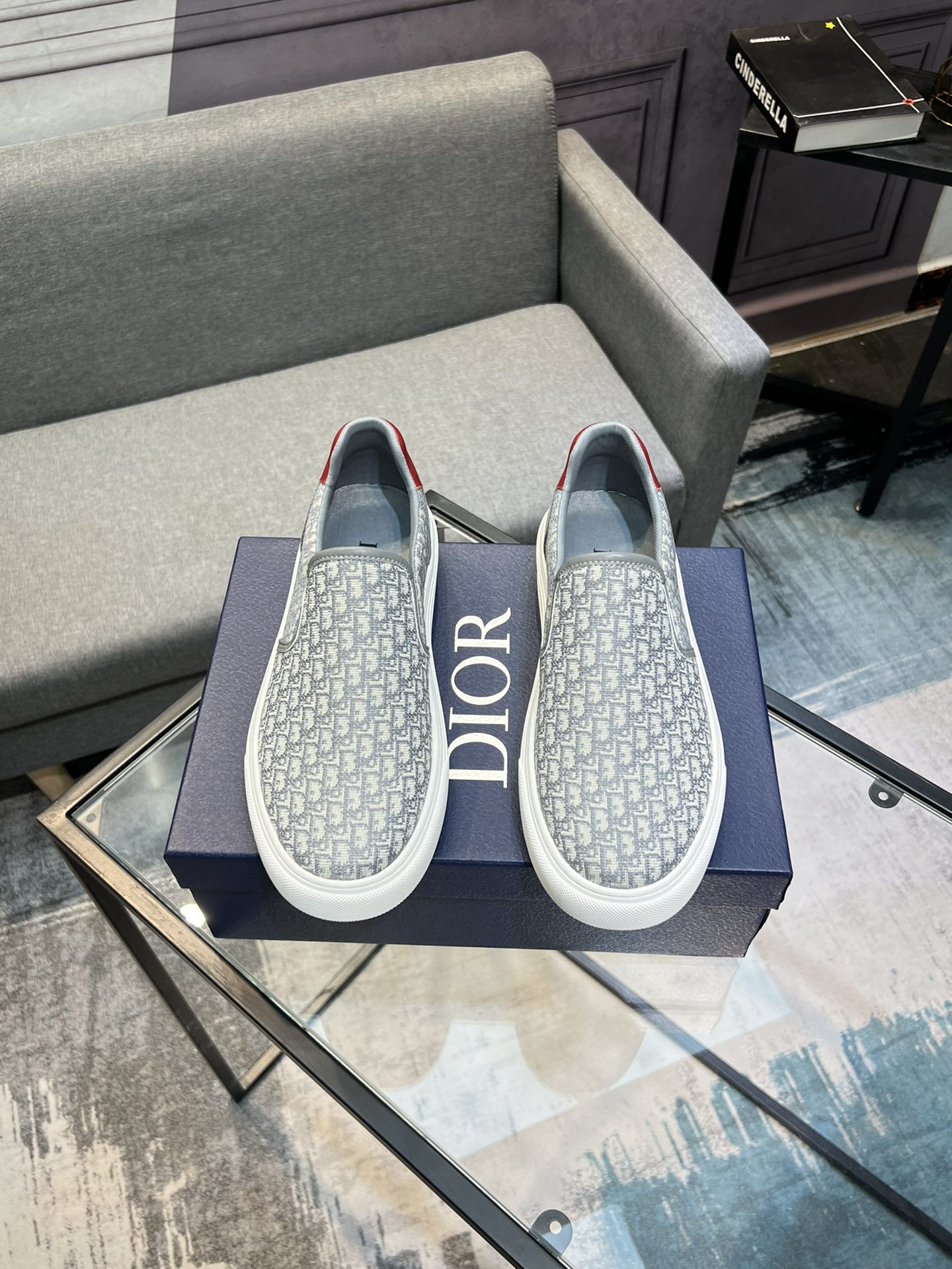 ⬆️23784-DIOR-650 gallery