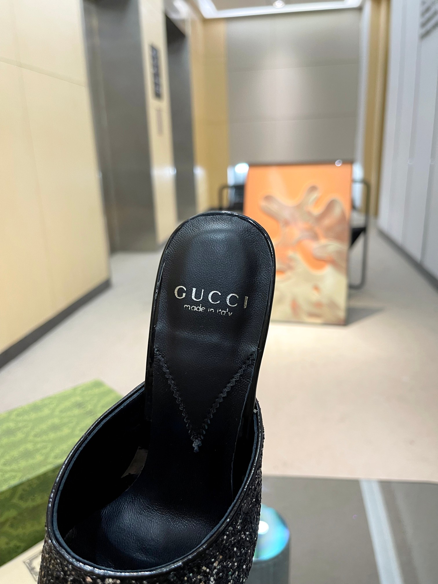 😀23852-Gucci-805 gallery