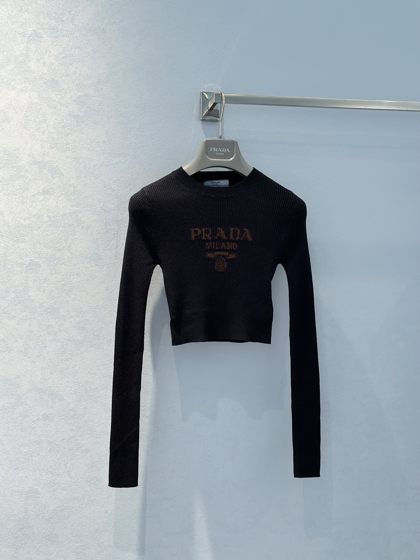 ⬆️23917-Prada-319 gallery