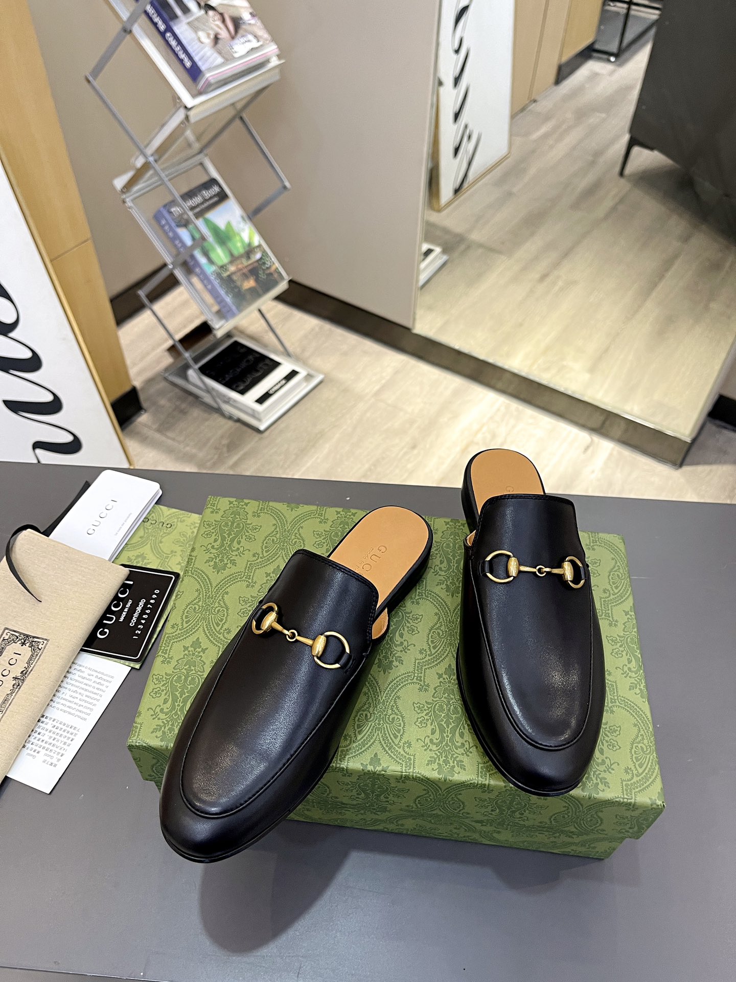 ⬆️23950-Gucci-713 gallery