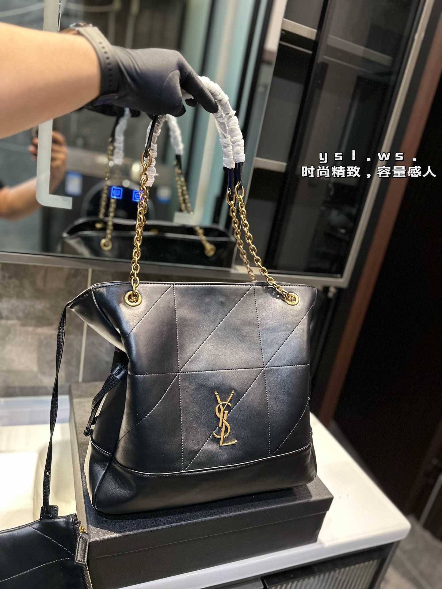 ⬆️24027-YSL-625 gallery