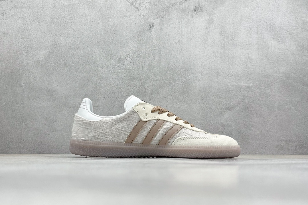 😀24031-Adidas-480 gallery