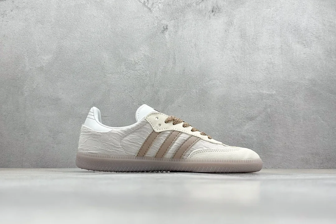 ⬆️24031-Adidas-480 gallery