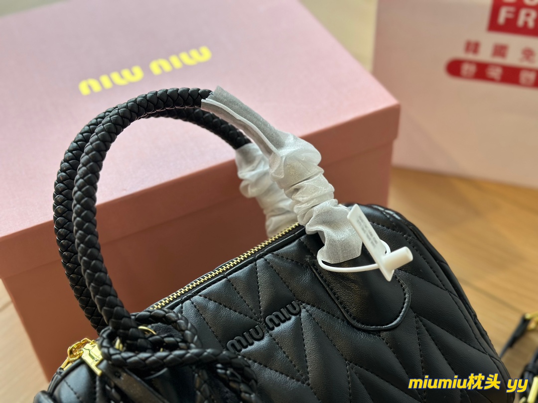 😀24951-MIUMIU-515 gallery