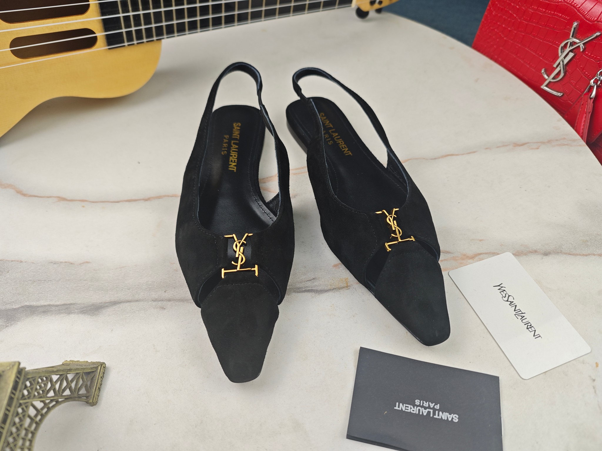 ⬆️24967-YSL-825 gallery