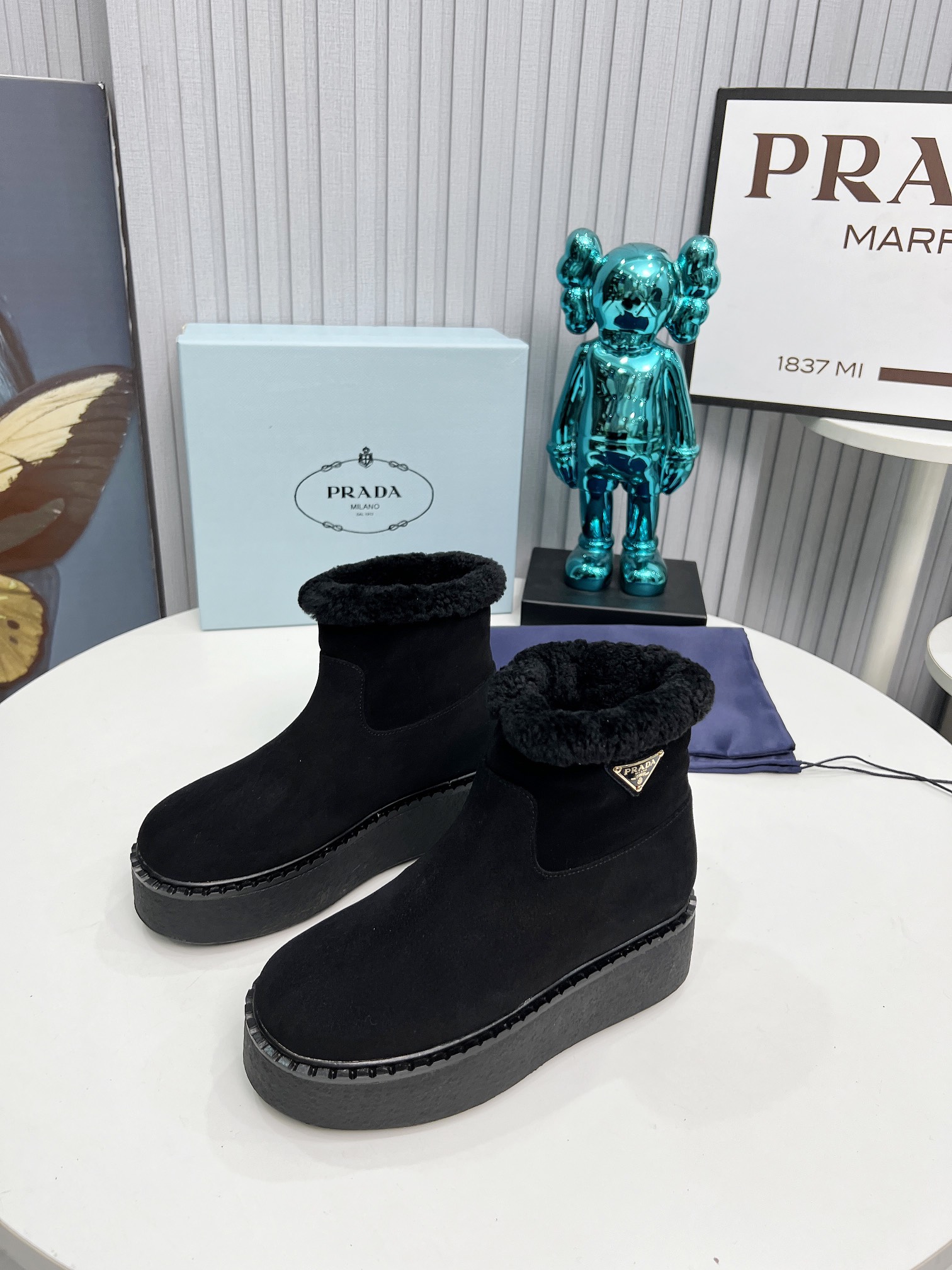 ⬆️24980-Prada-999 gallery