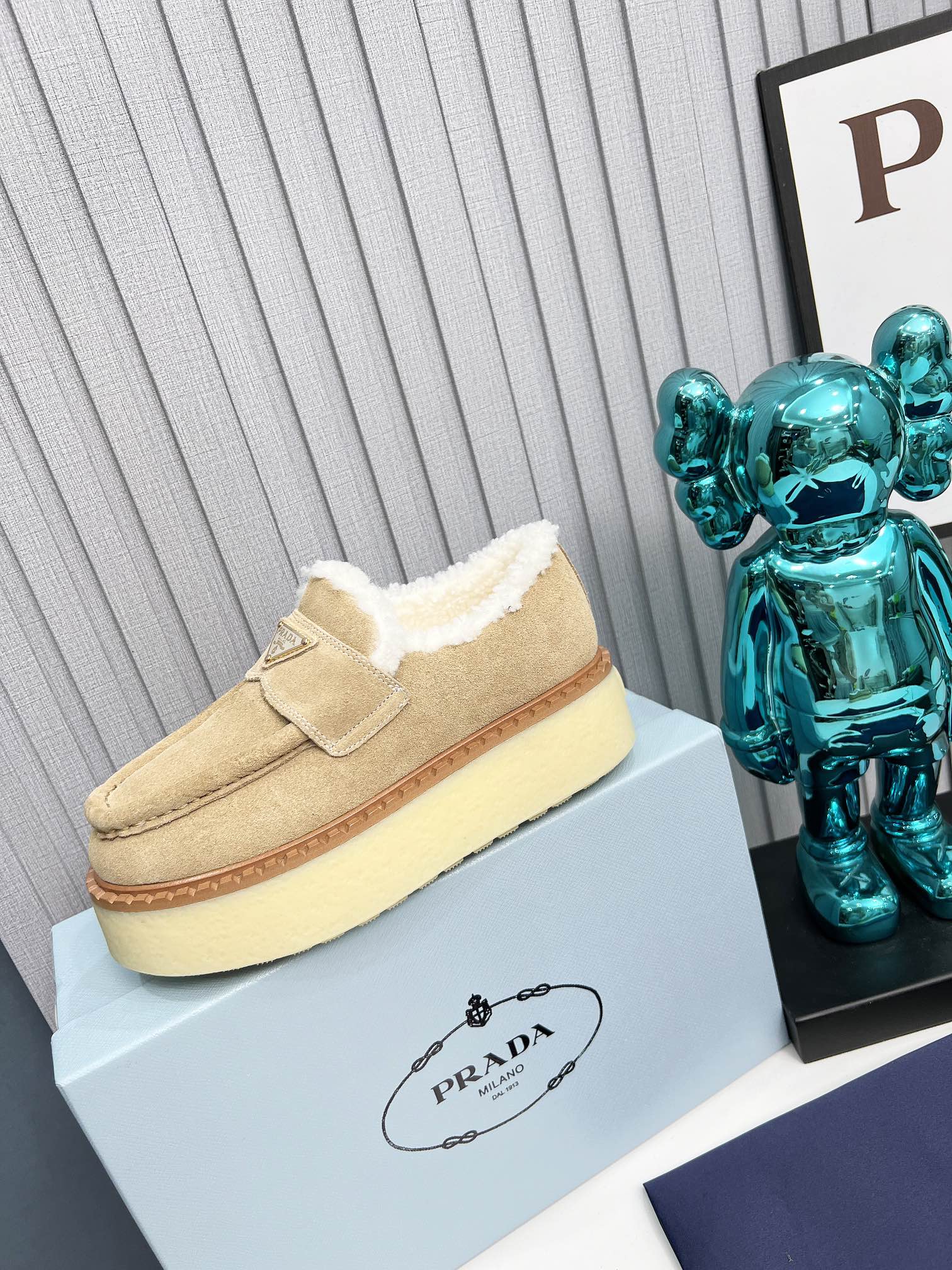 😀24981-Prada-950 gallery