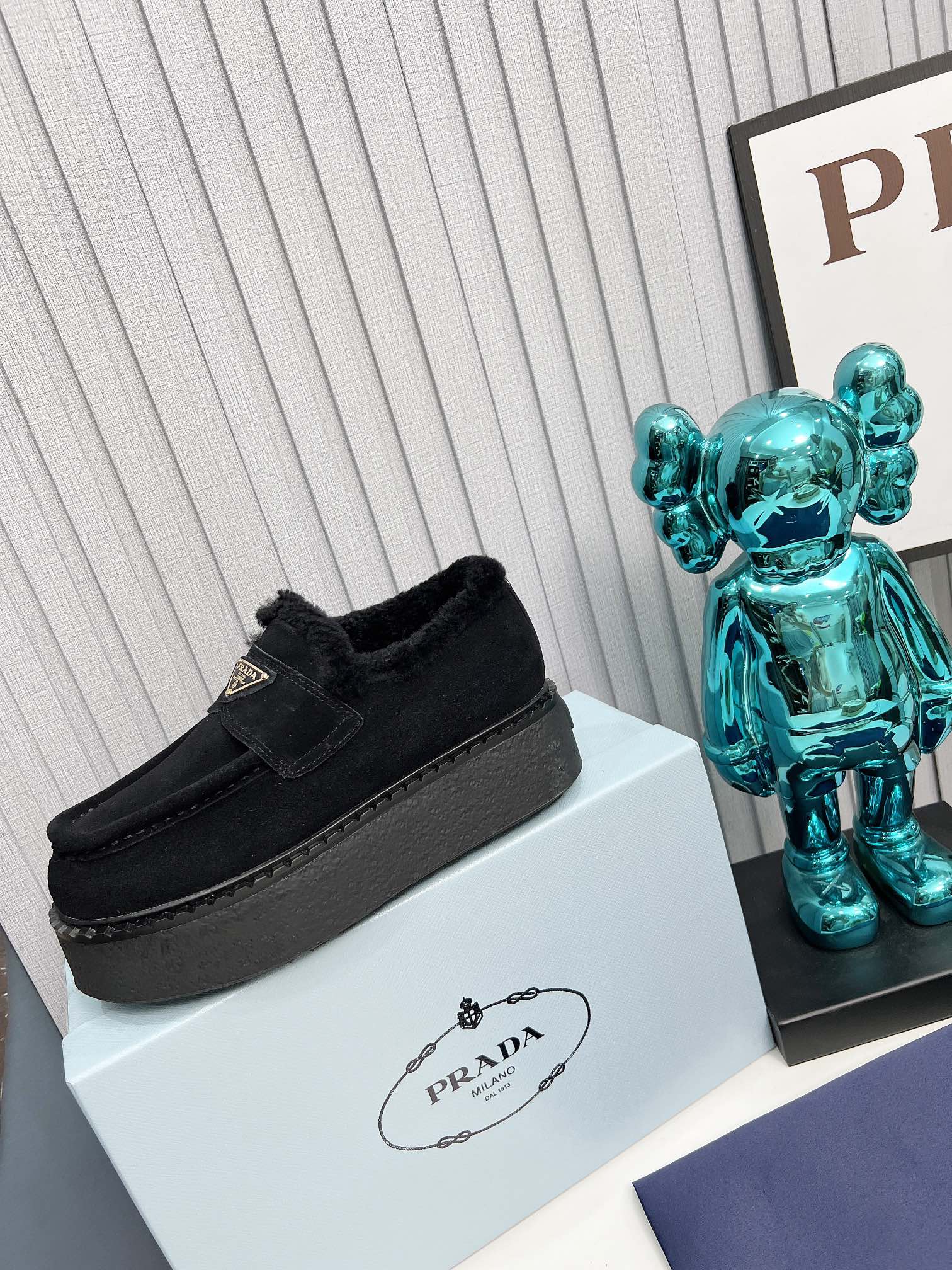 😀24981-Prada-950 gallery