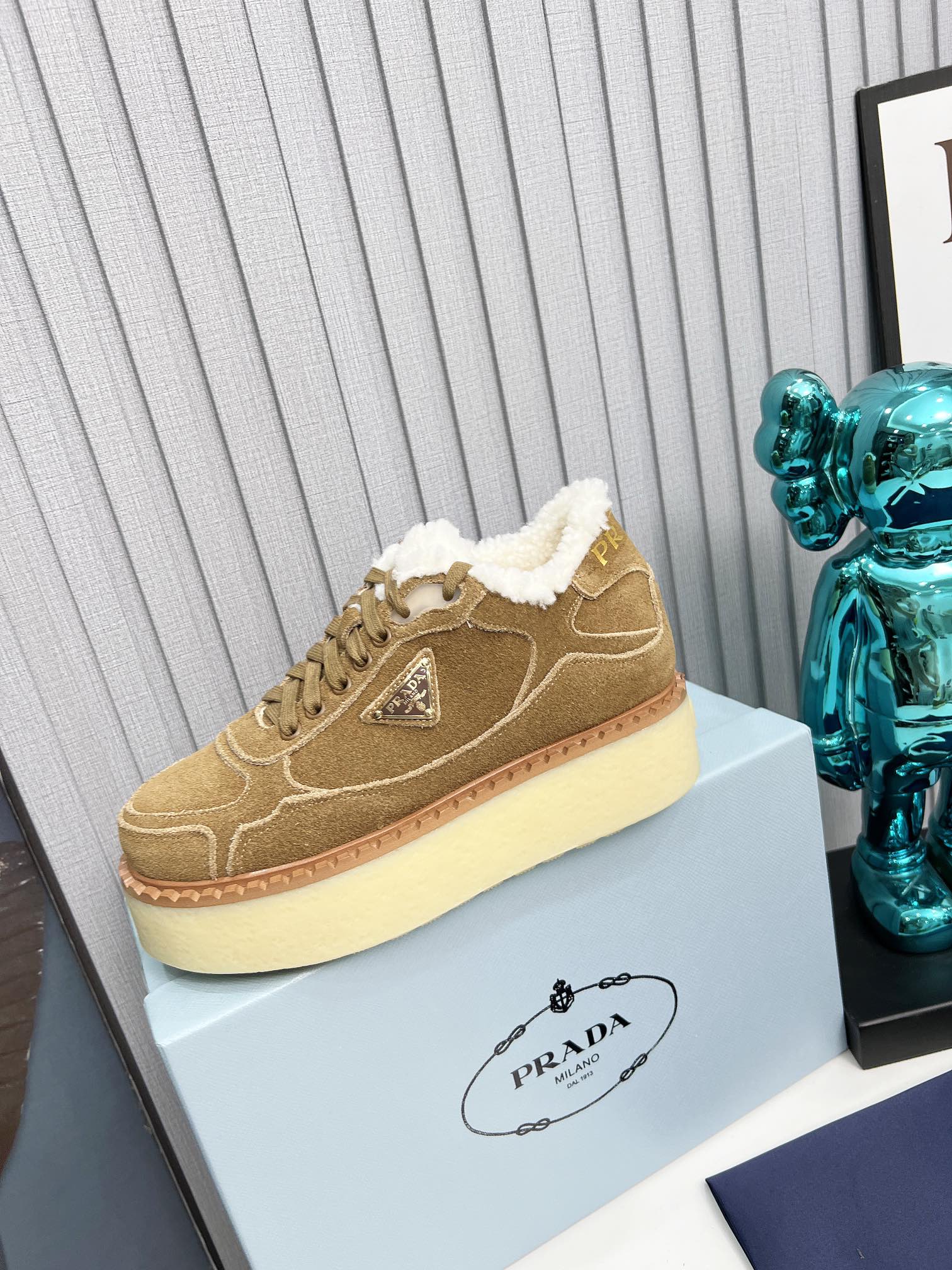 😀24981-Prada-950 gallery