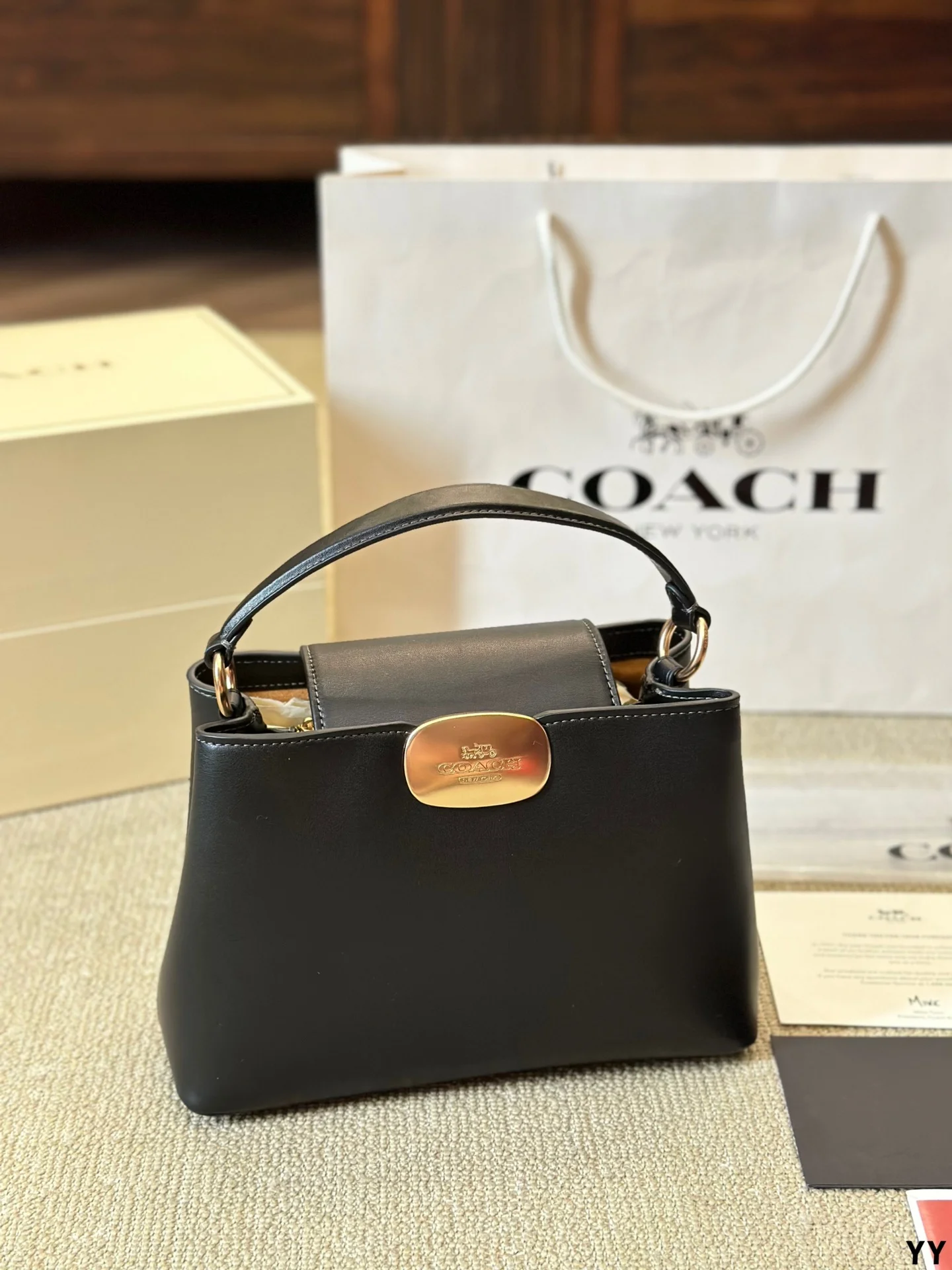 ⬆️24983-COACH-535 gallery