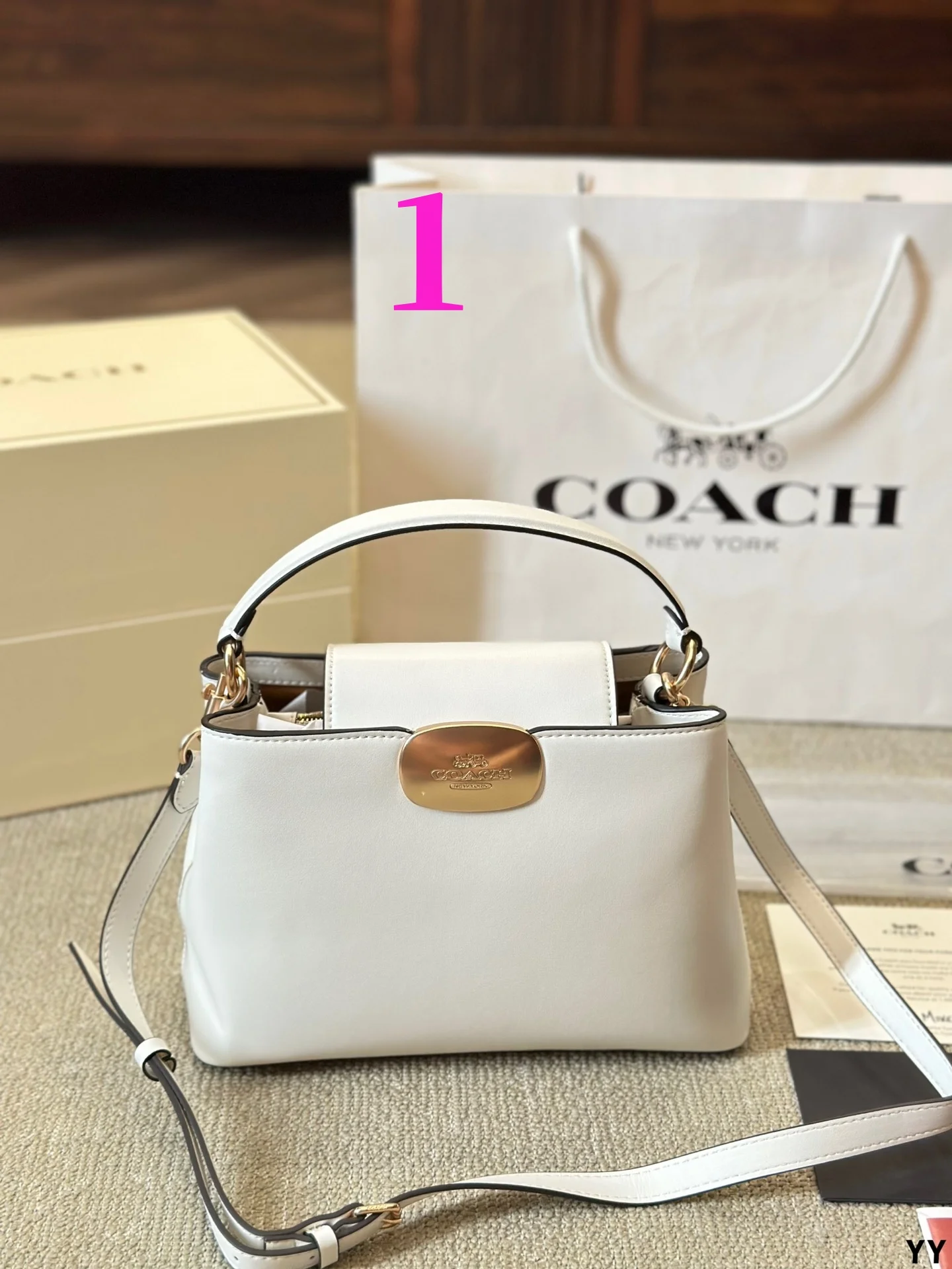 ⬆️24983-COACH-535 gallery