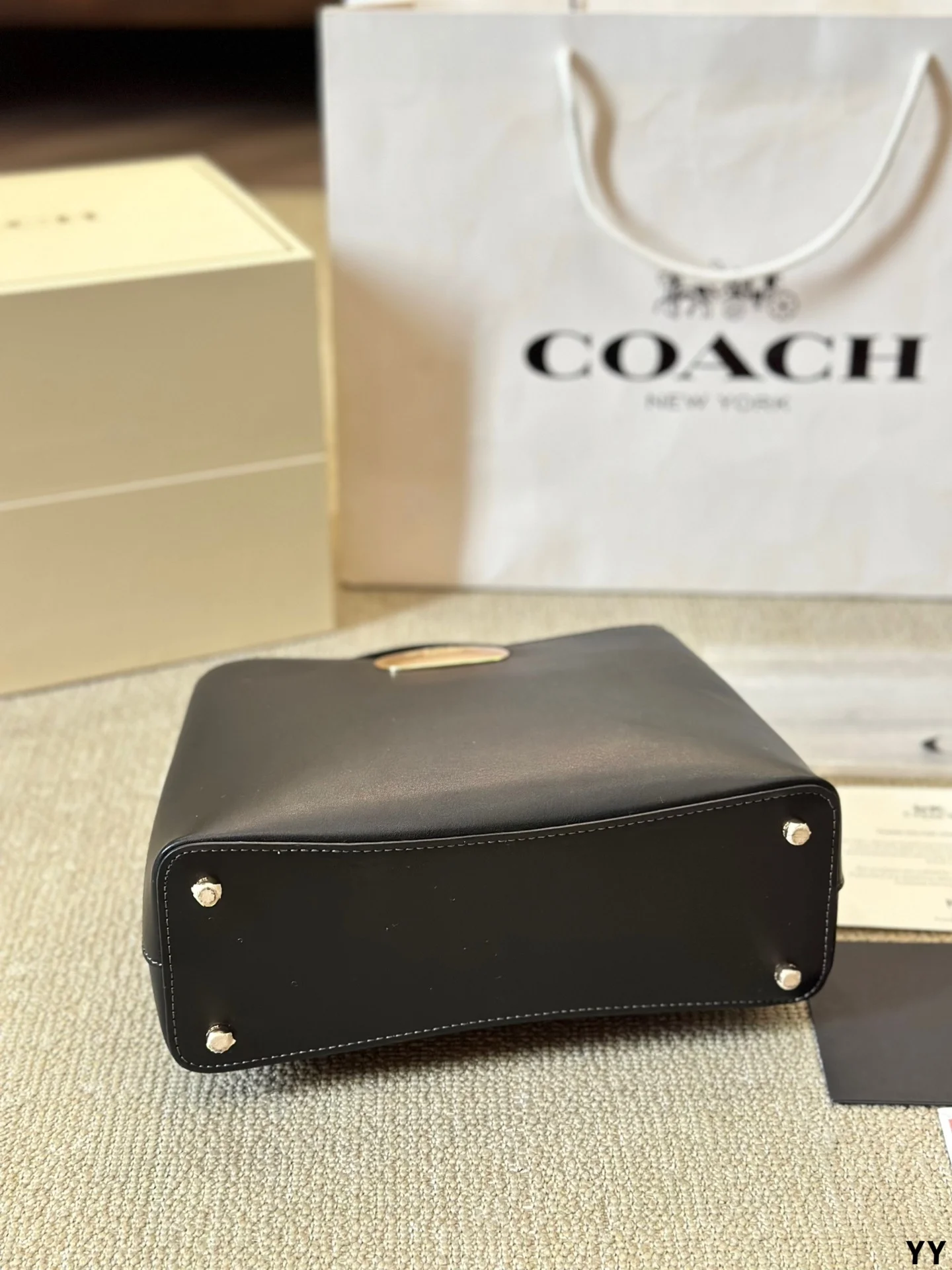 ⬆️24983-COACH-535 gallery