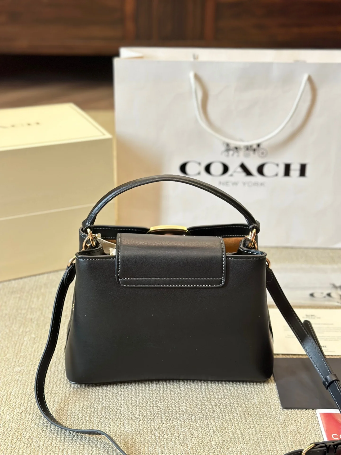 ⬆️24983-COACH-535 gallery