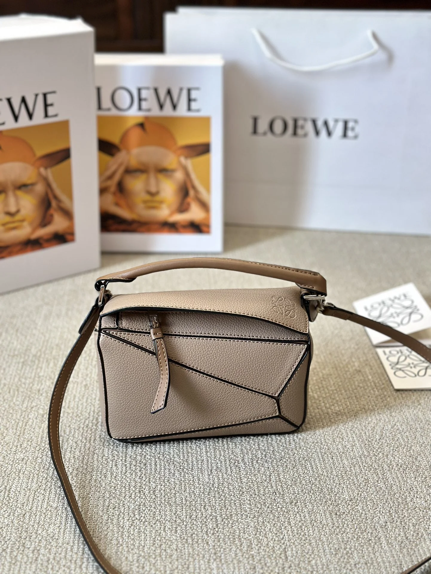 ⬆️24986-Loewe -535 gallery