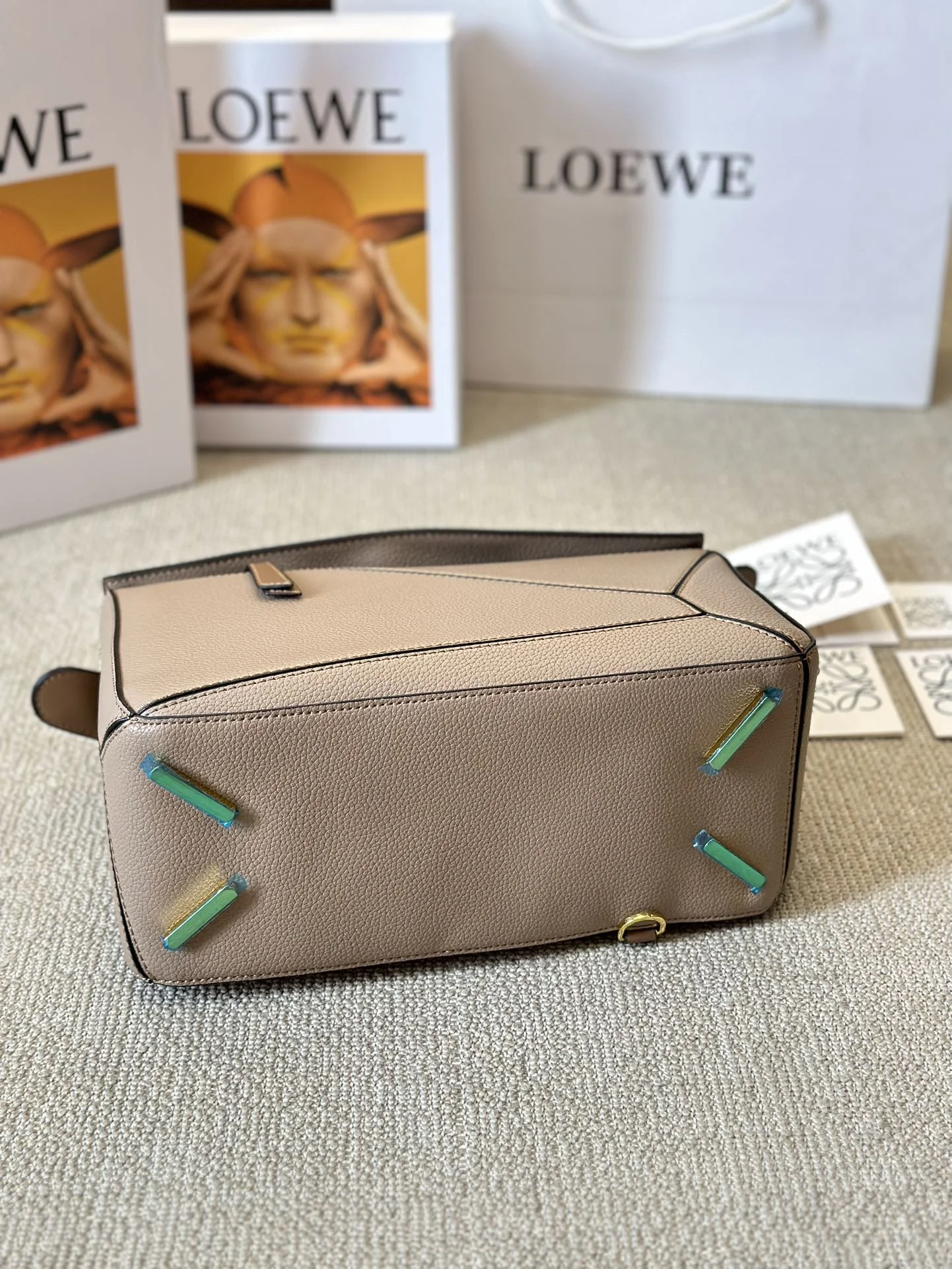 ⬆️24986-Loewe -535 gallery