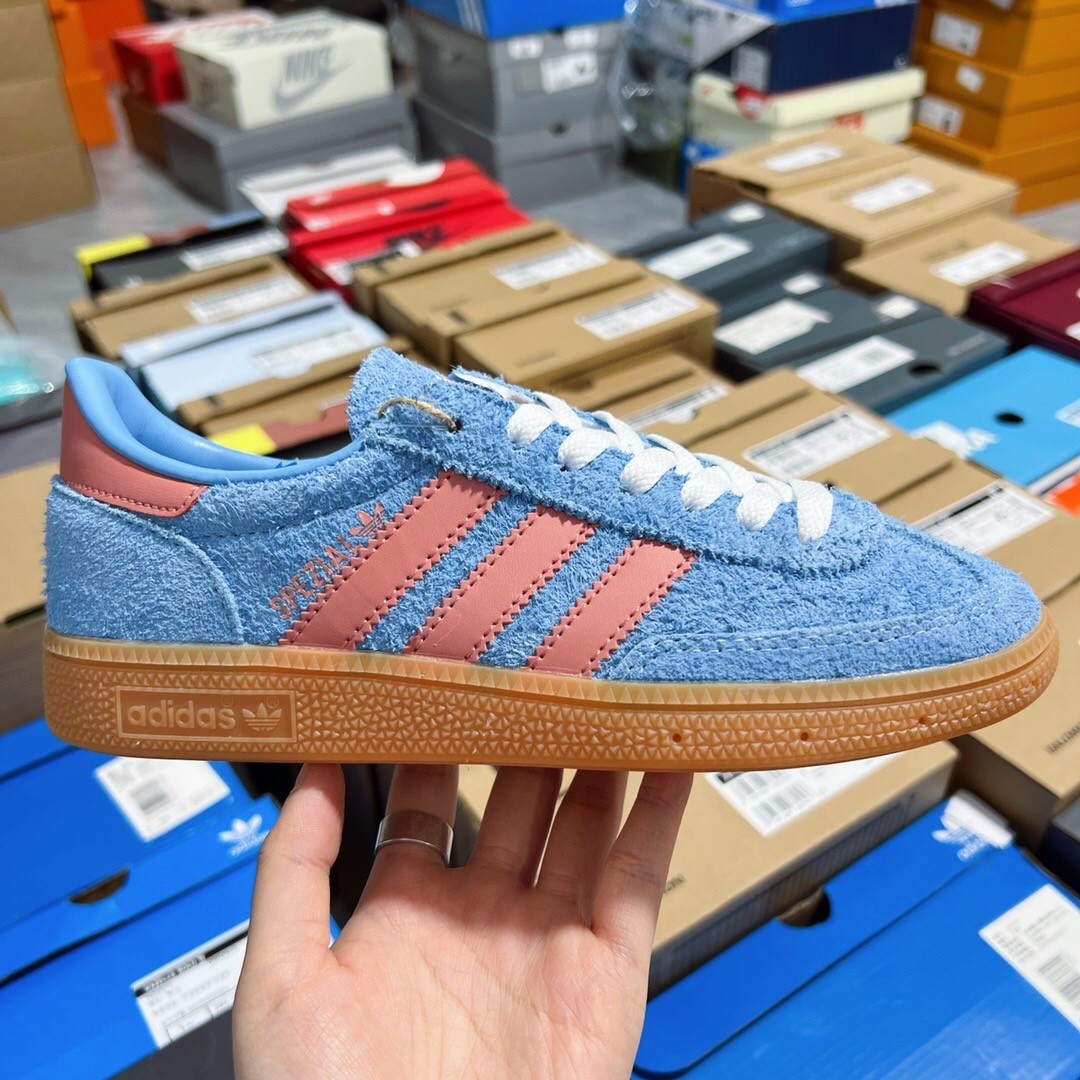 ⬆️24991-Adidas-488 gallery