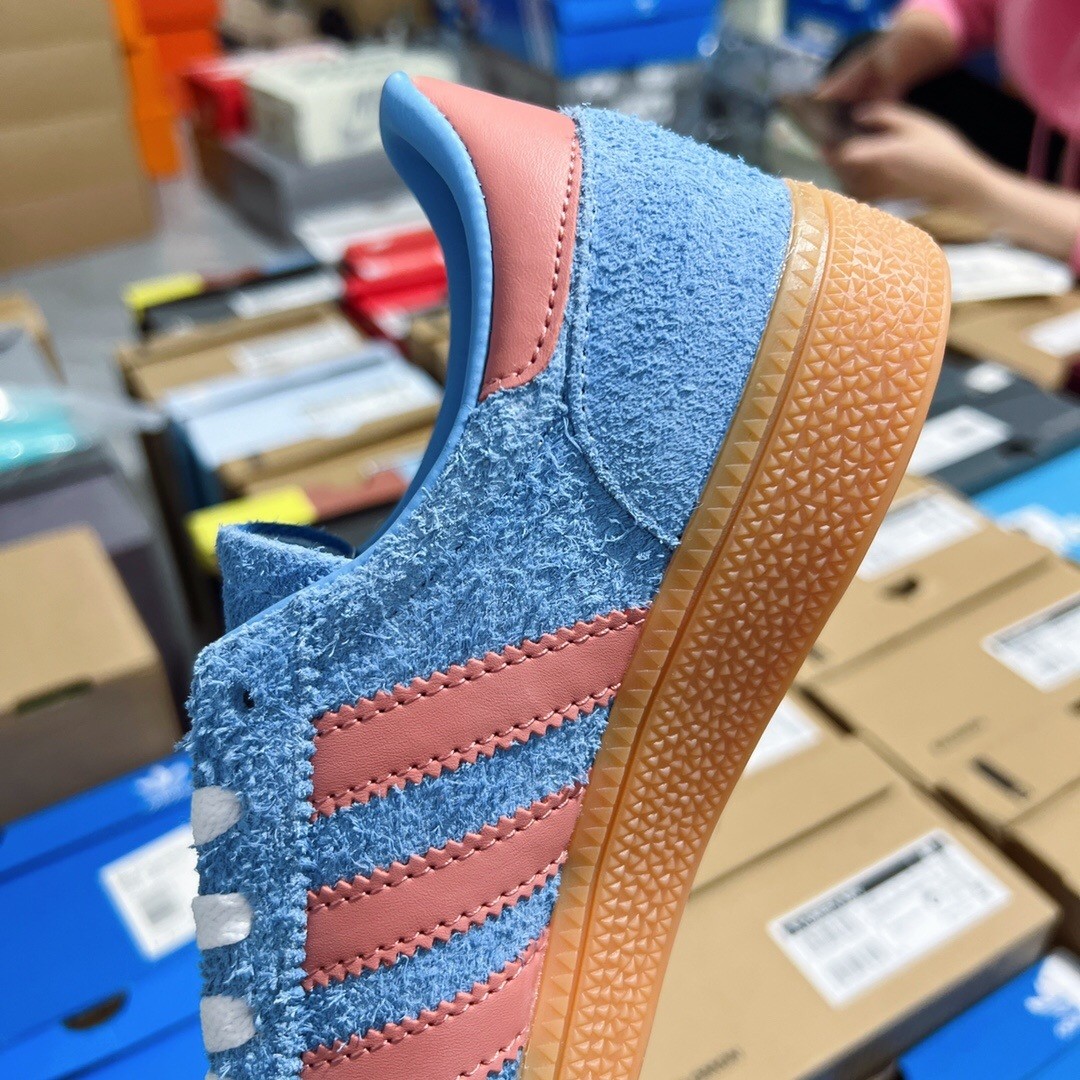 ⬆️24991-Adidas-488 gallery