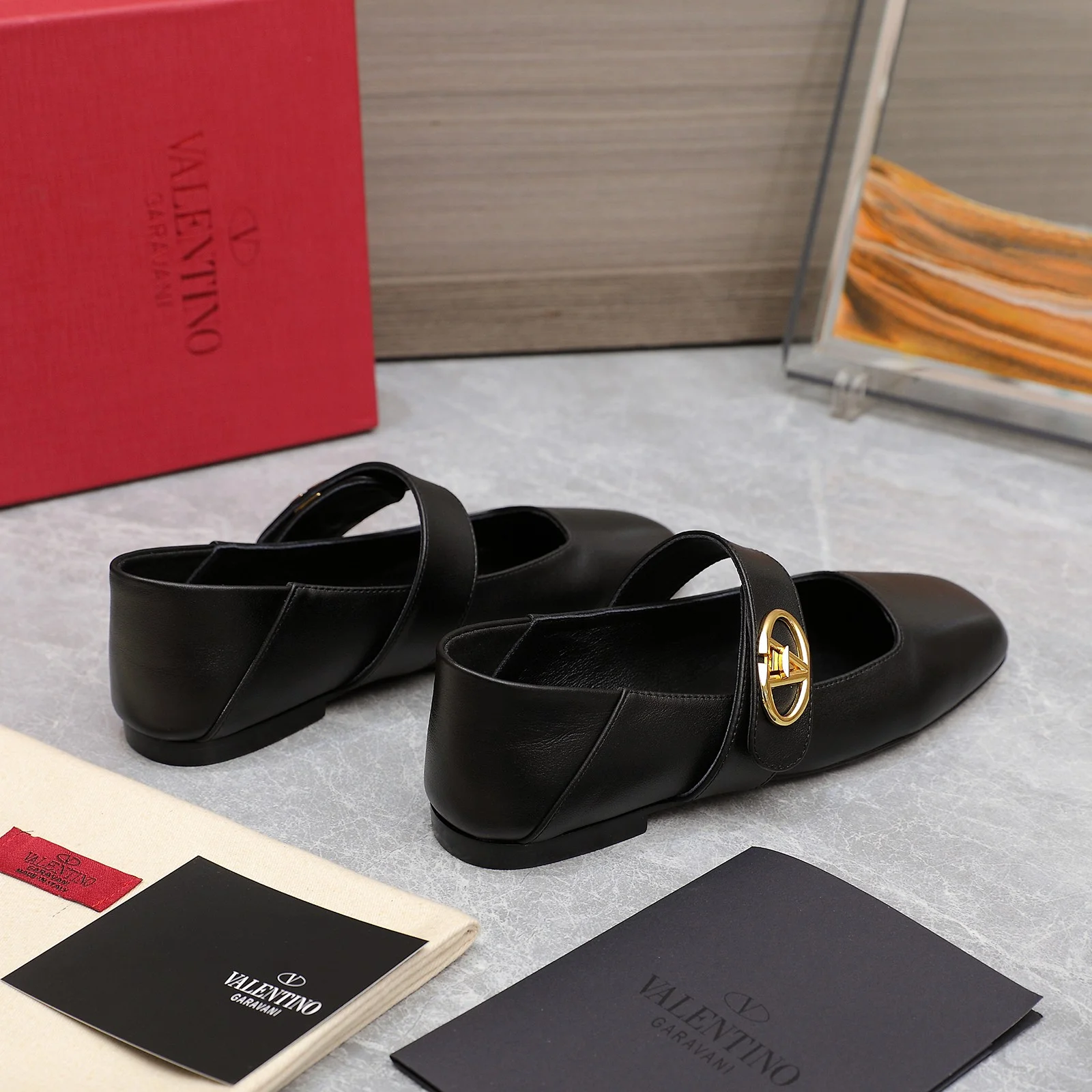 ⬆️25001--Valentino-870 gallery