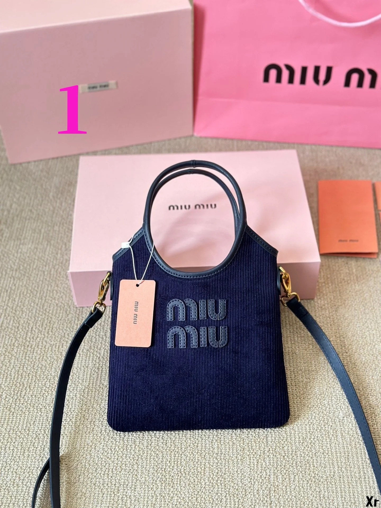 ⬆️25040-miumiu-399 gallery