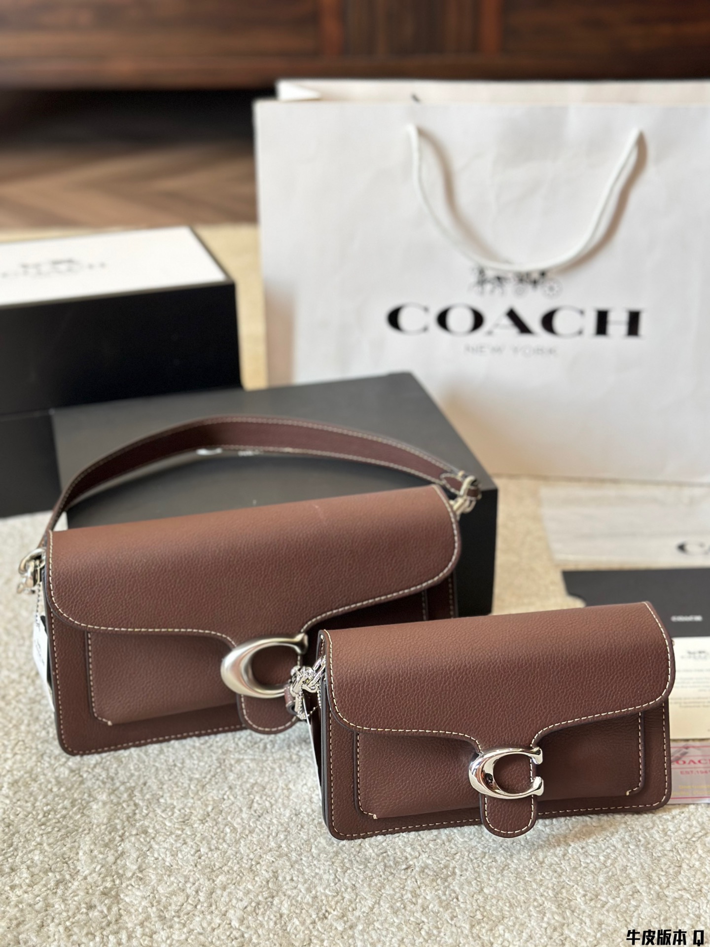 ⬆️25088-COACH-545 gallery