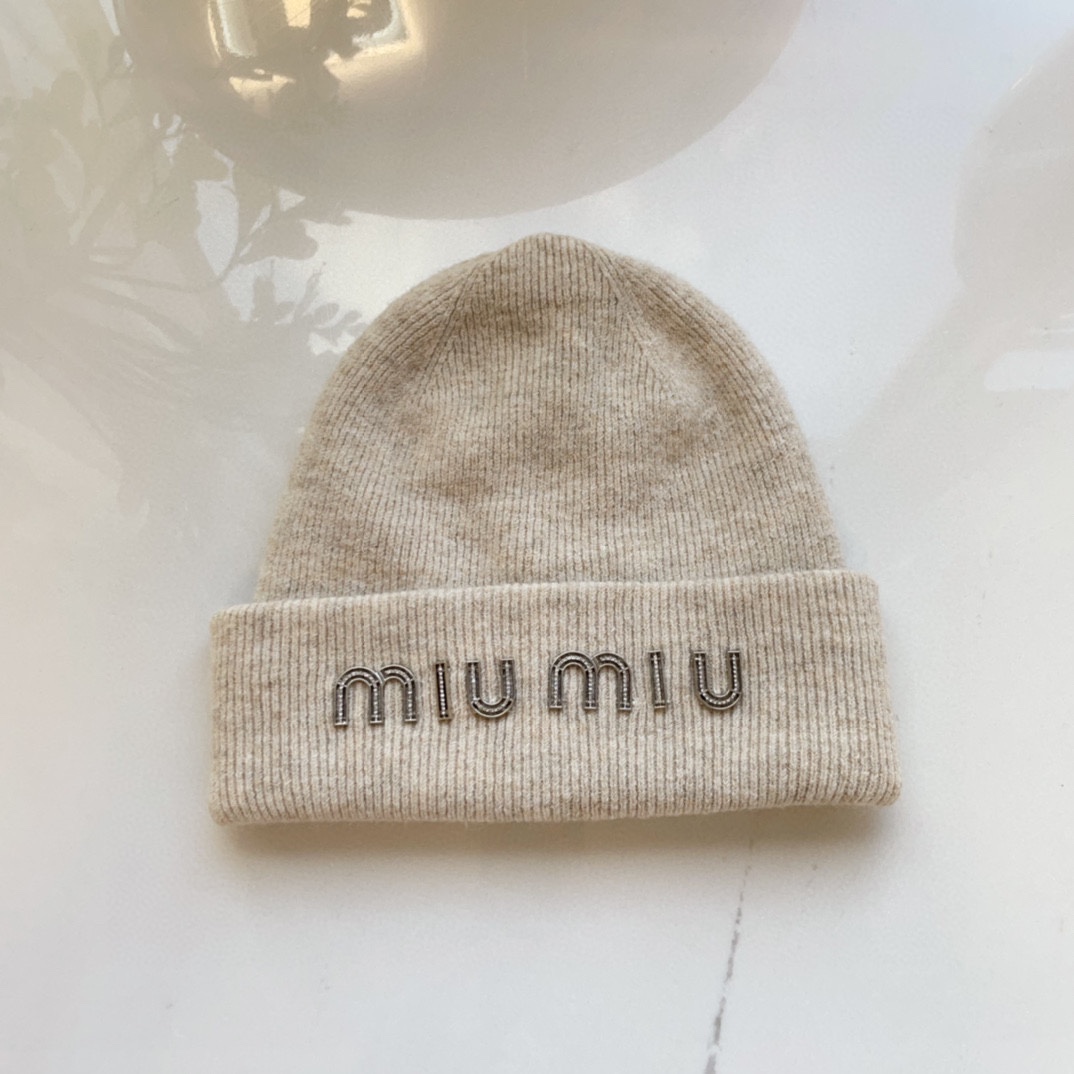 ⬆️25095-miumiu-215 gallery