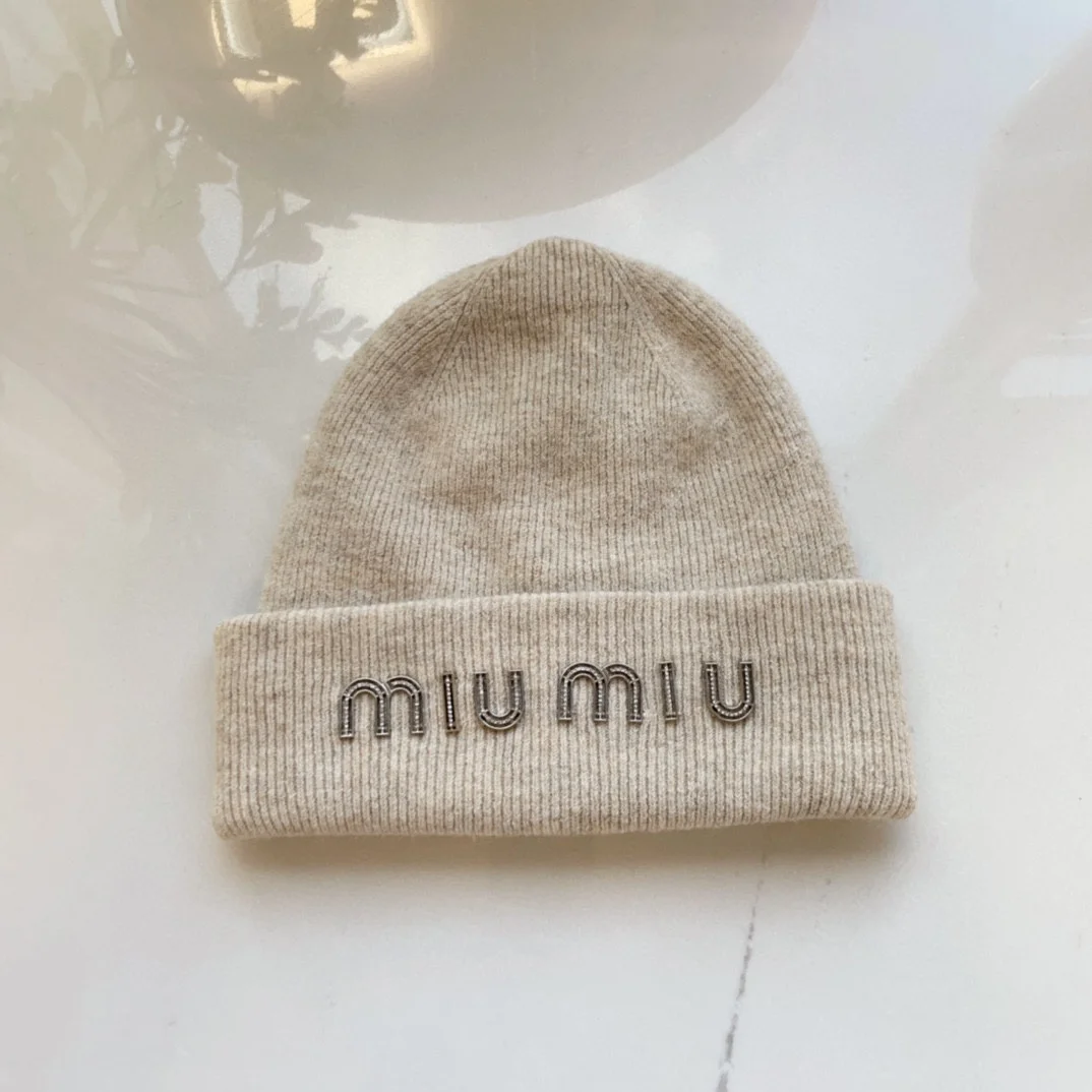 ⬆️25095-miumiu-215 gallery