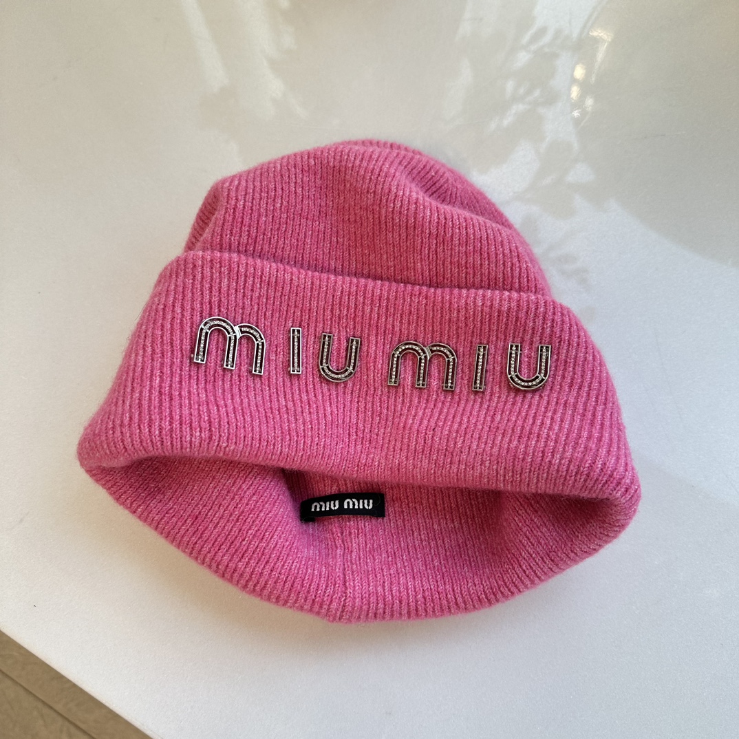 ⬆️25095-miumiu-215 gallery